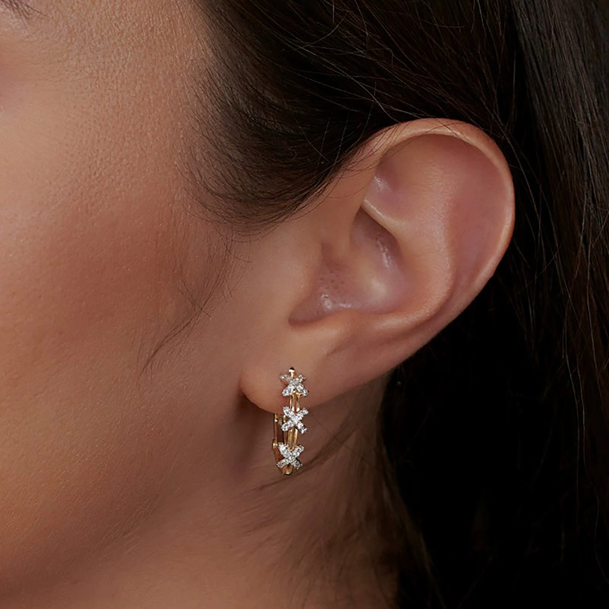 Éphéméria 18K Gold Criss-Cross X Shape Earrings