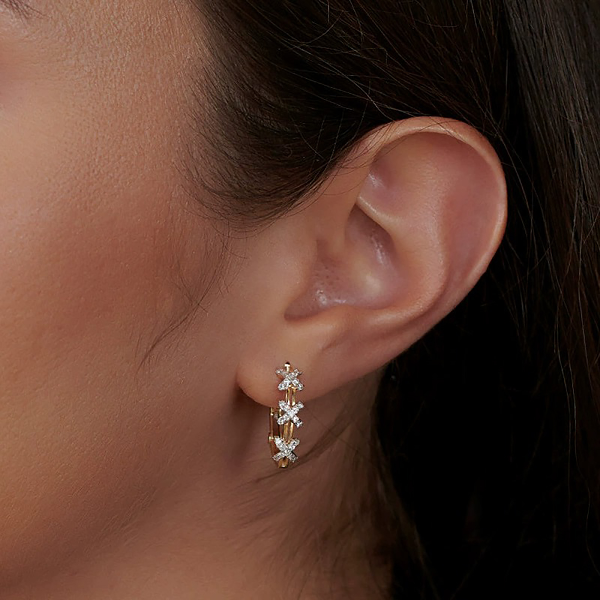Éphéméria 18K Gold Criss-Cross X Shape Earrings