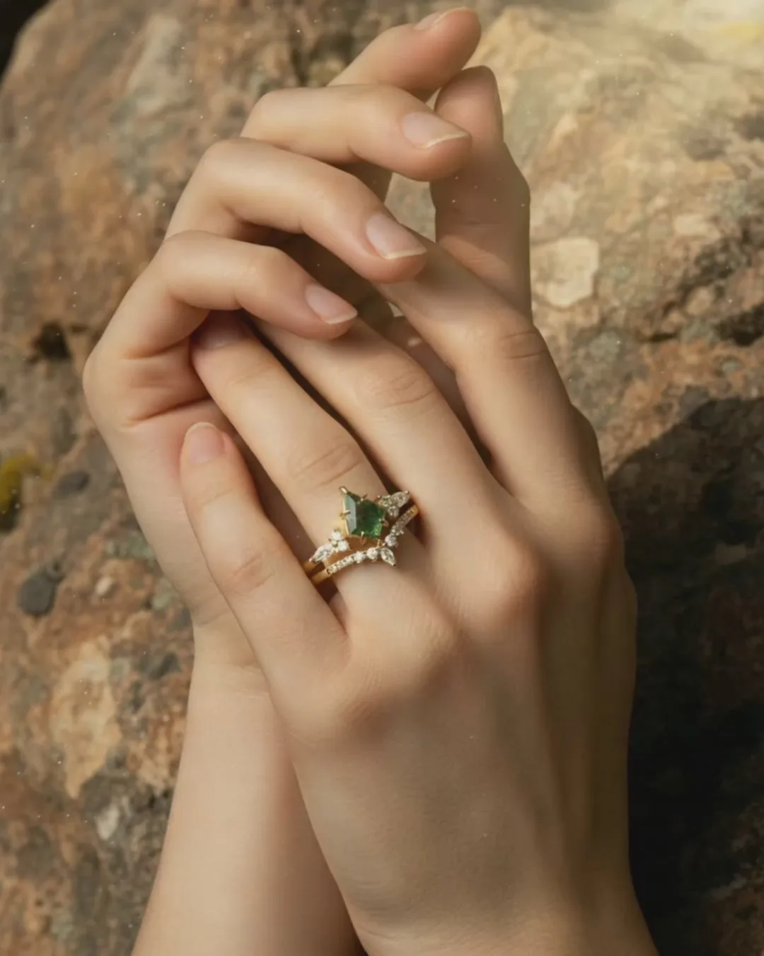 Gitane Moss Triangular Ring Set