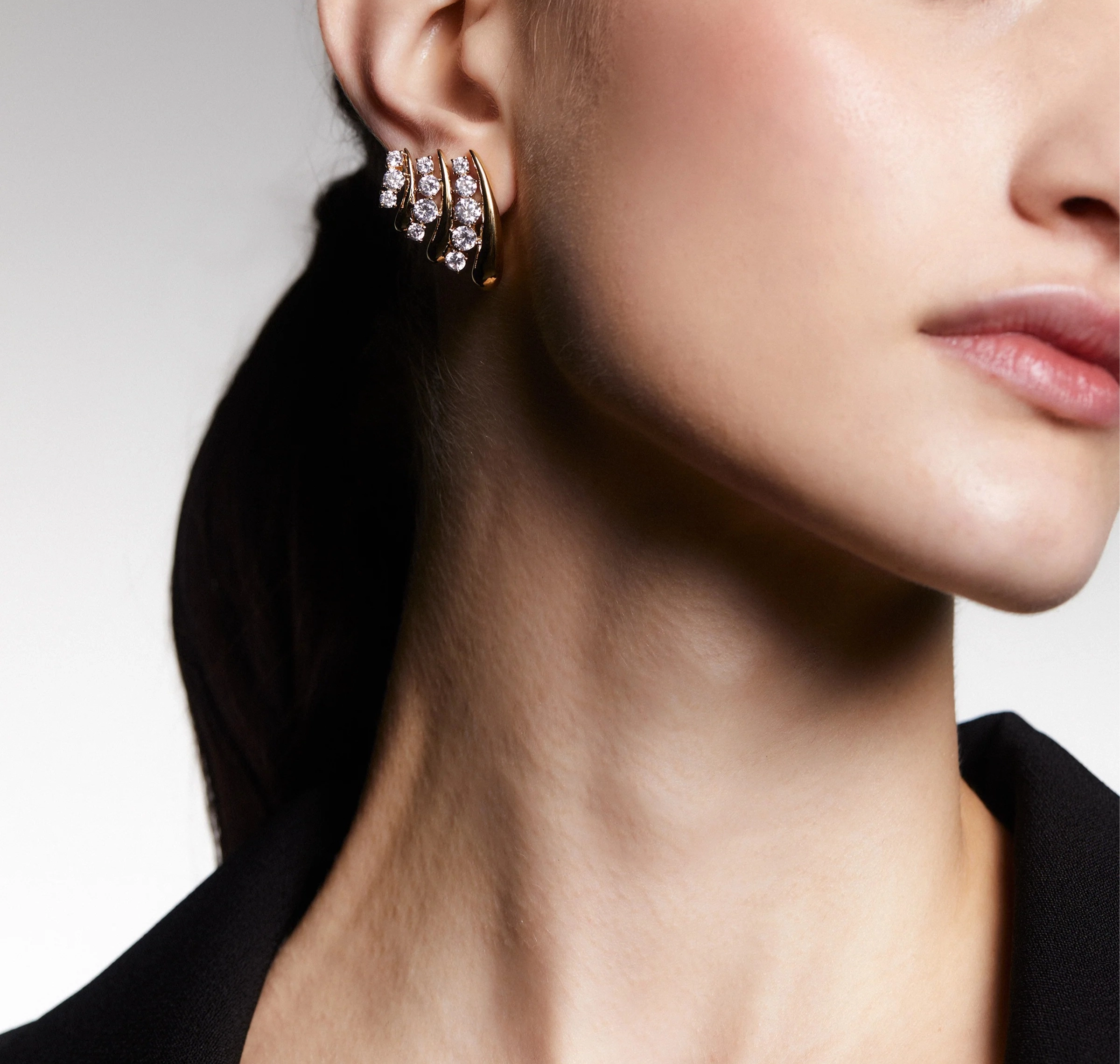 Agatha 18K Gold Curve Earrings