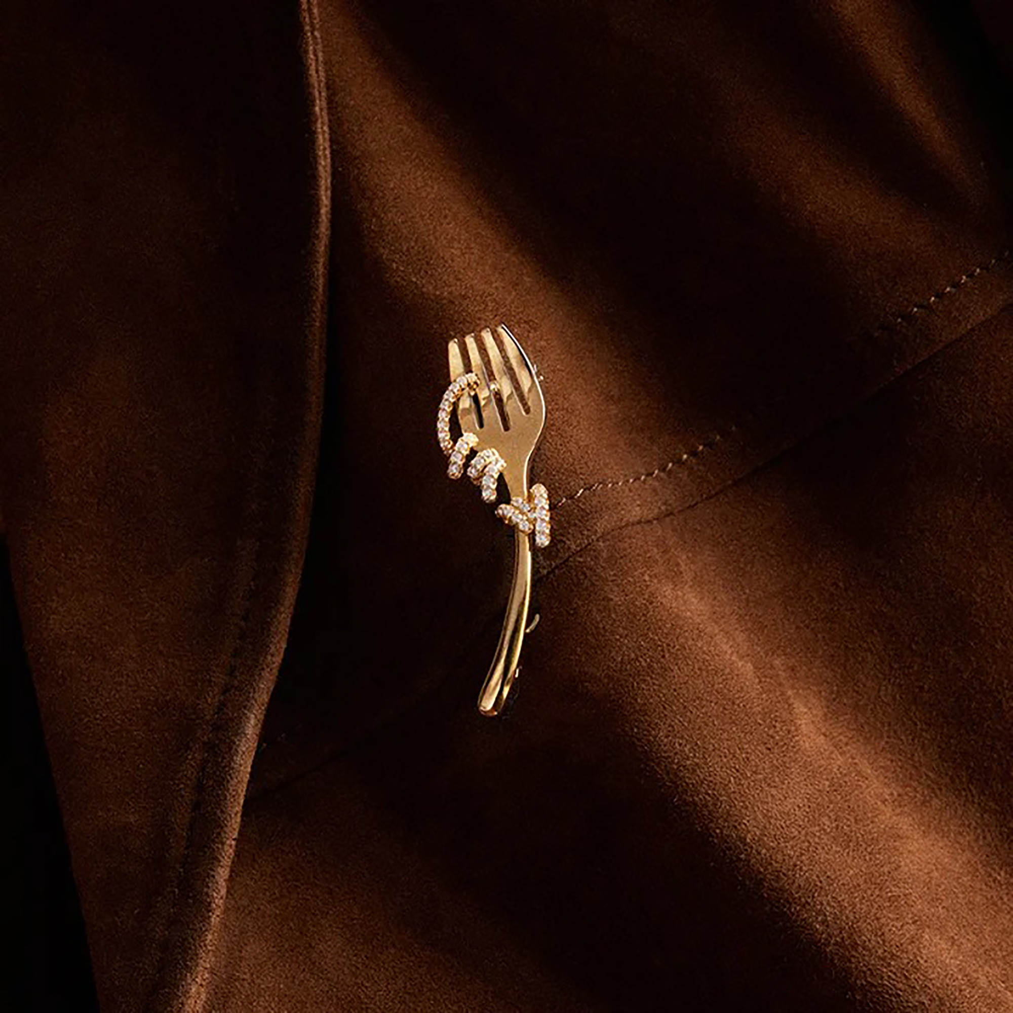 Amante Gold Flork Spaghetti Brooch