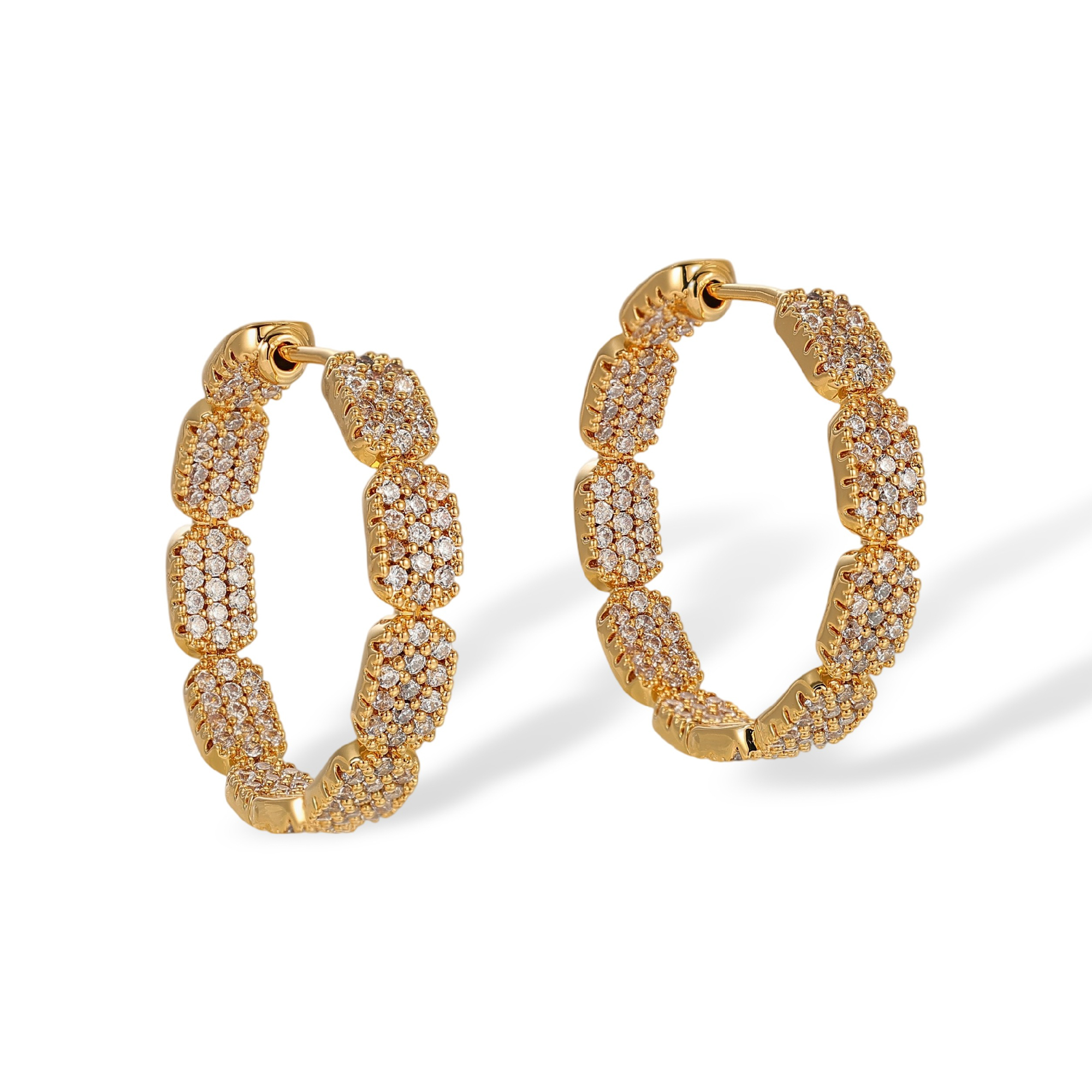 Cathrin 18K Gold Pavé Oval Link Hoop Earrings
