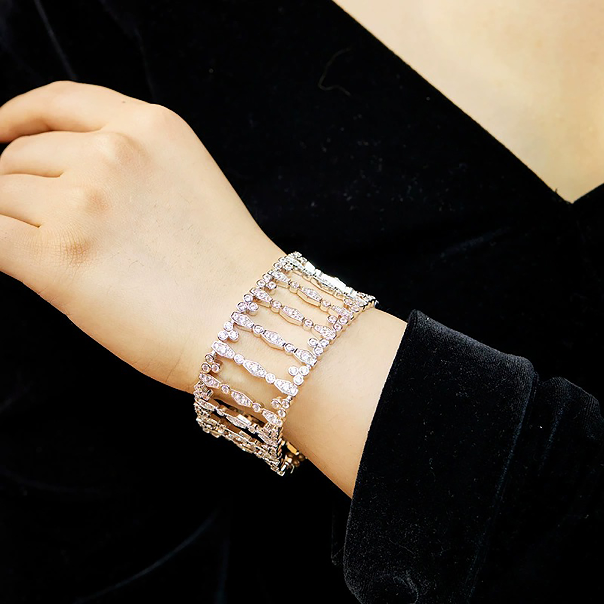 Elfrieda White Geometric Openwork Bracelet