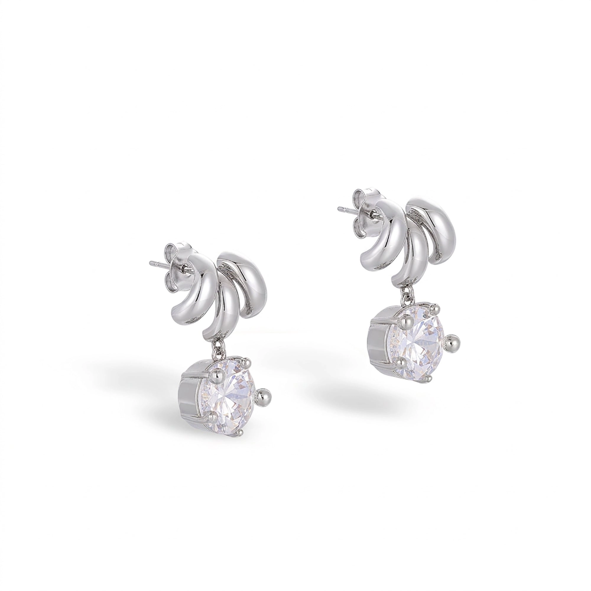 Florentine 14K Gold M Shape Earrings