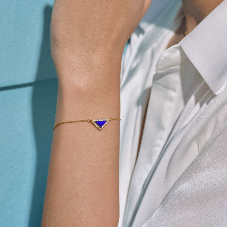 Geertje 14K Gold Triangular Bracelet