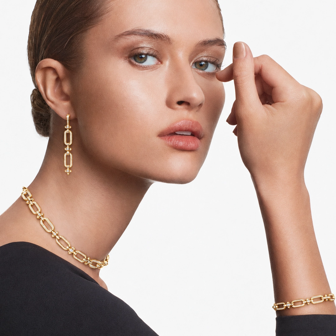 Gerburga 18K Gold Pavé Rectangular Link Necklace