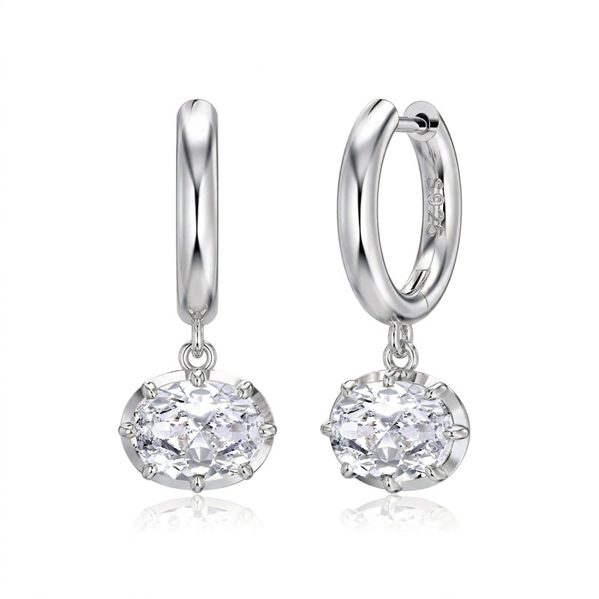 Harlind 18K Gold Oval Earrings