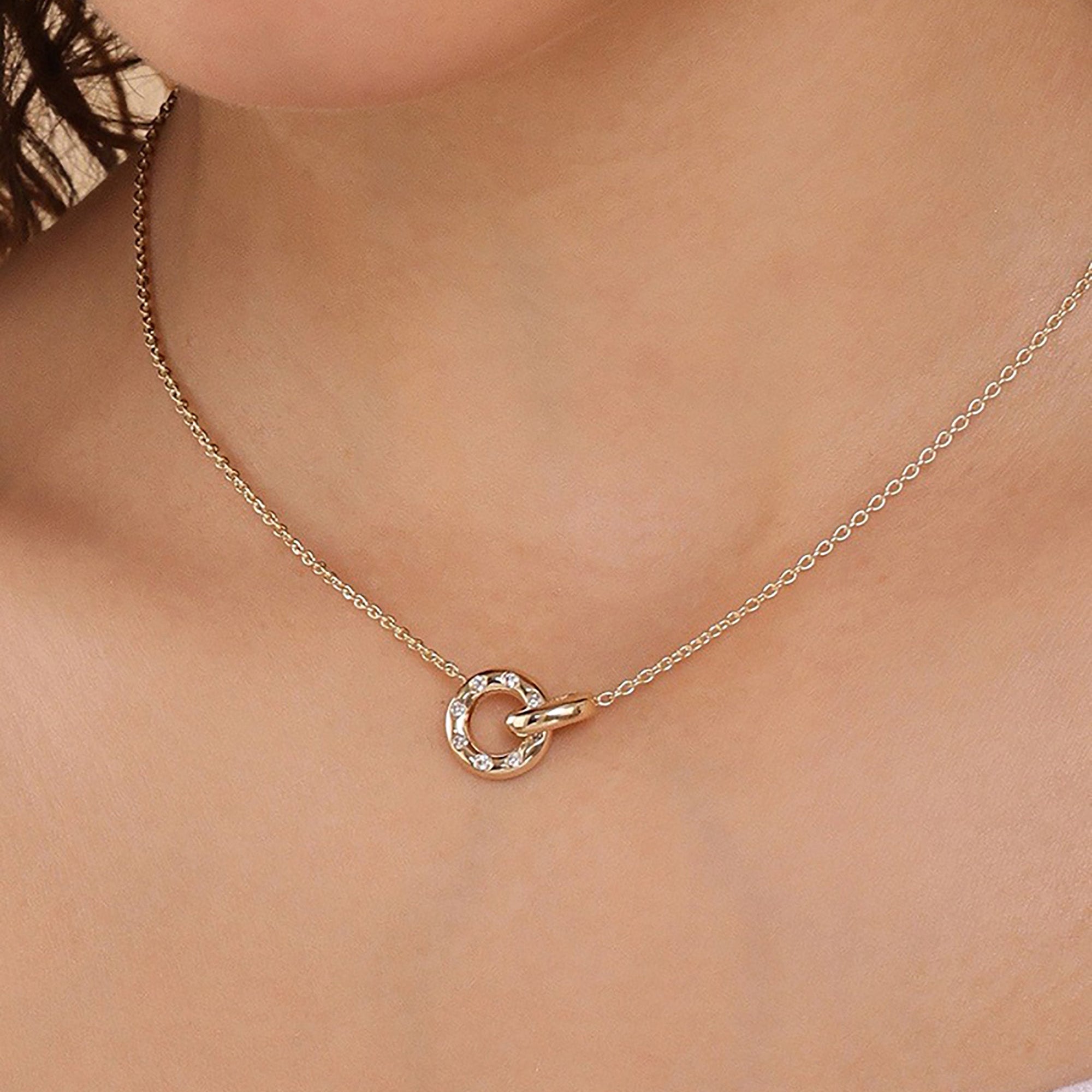 Korinna 18K Gold Interlocking Circular Necklace