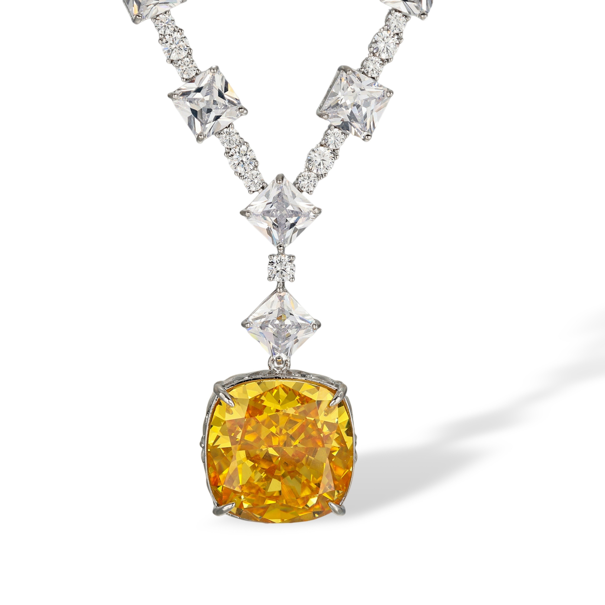 Mabille Cushion Necklace