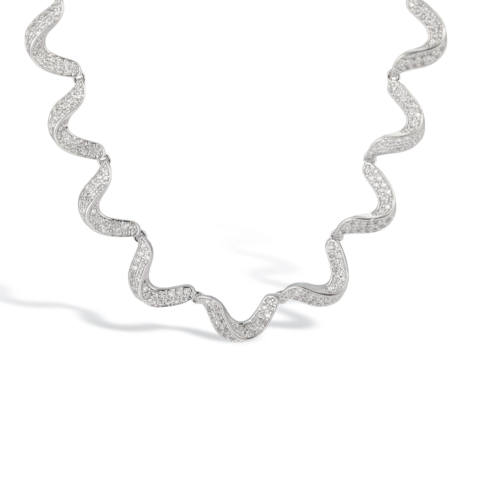 Marlen 14K Gold Wave Necklace