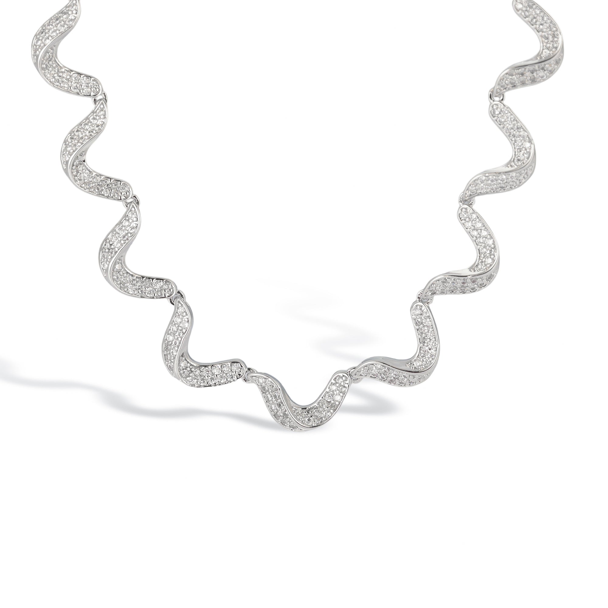 Marlen 14K Gold Wave Necklace