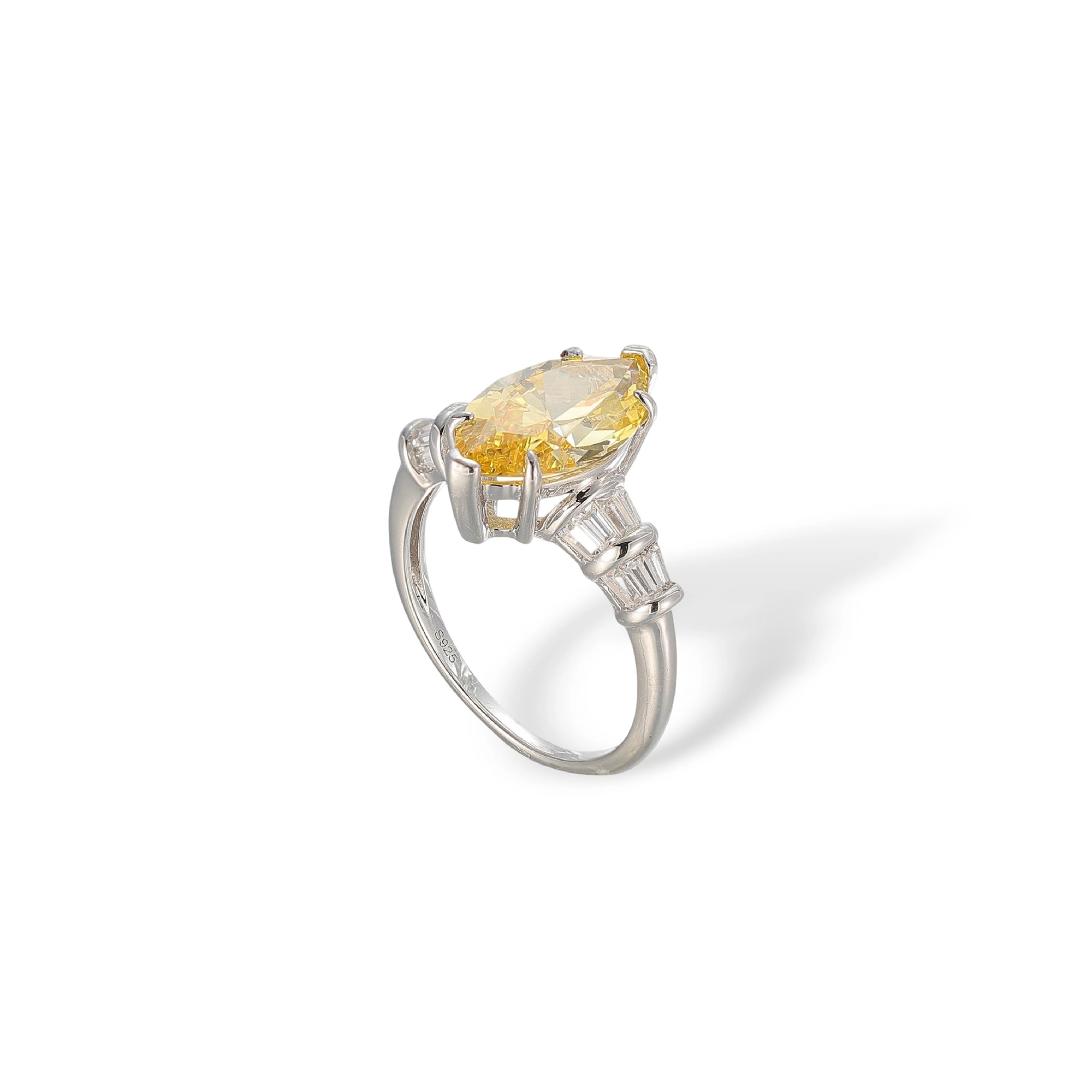 Olina Marquise Ring