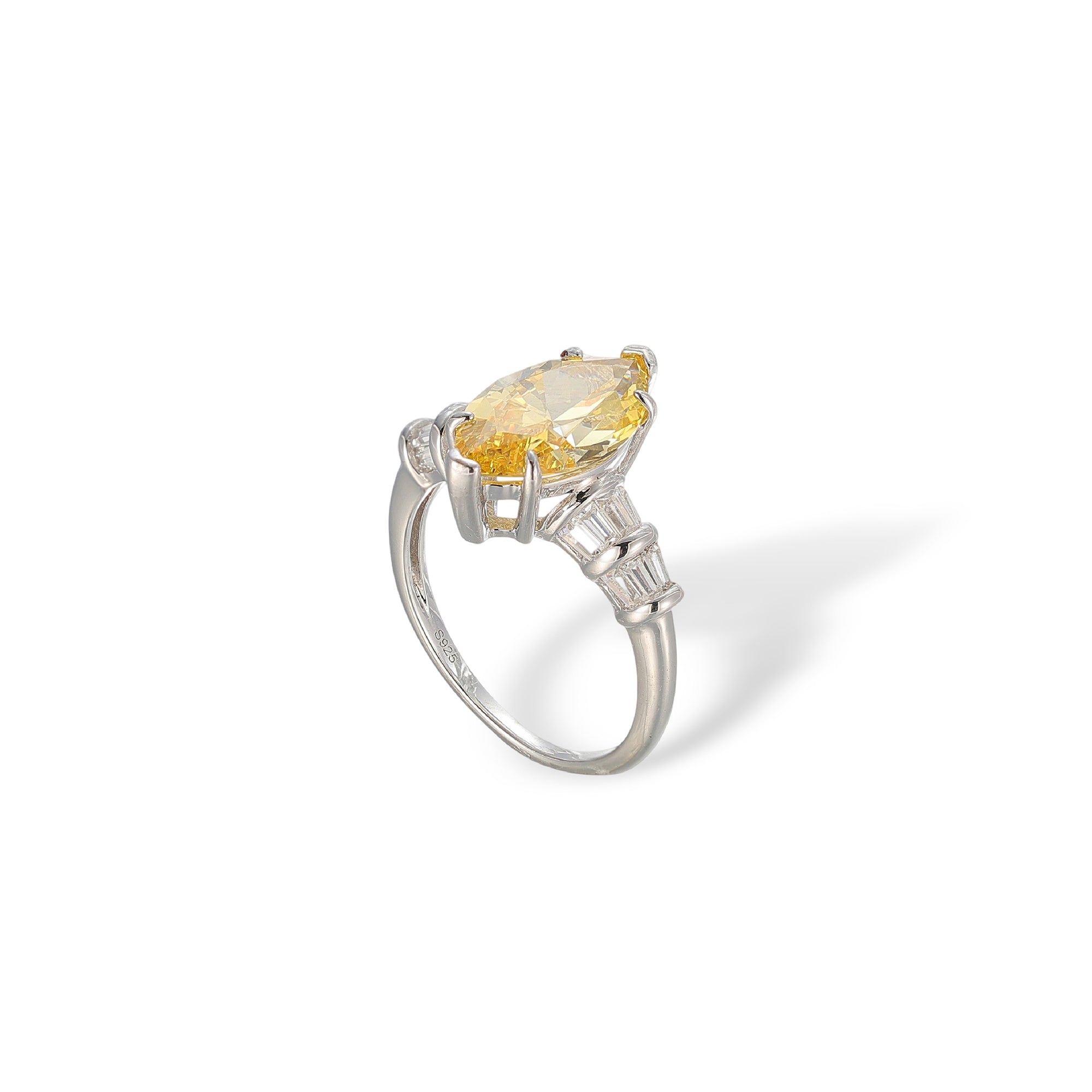 Olina Marquise Ring