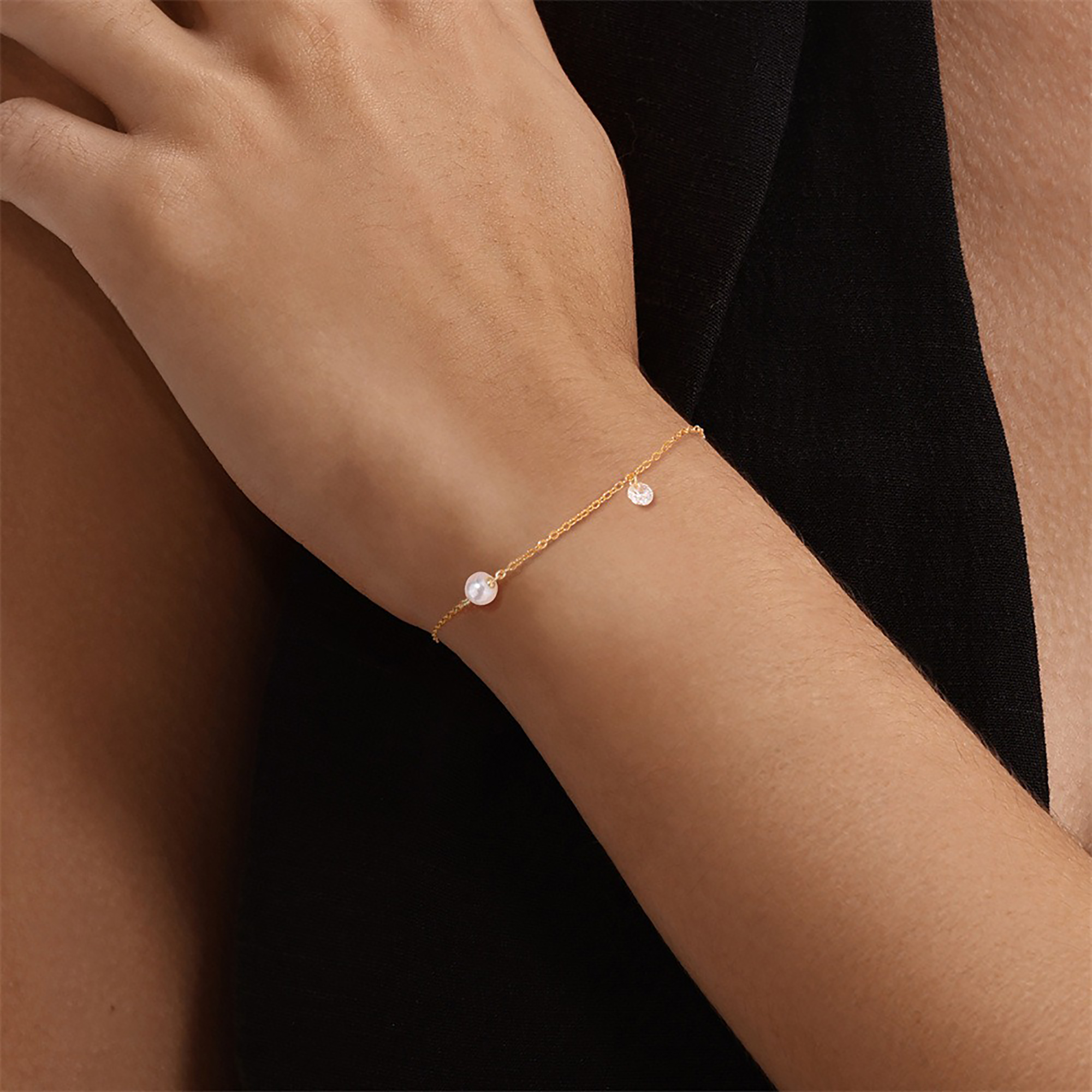 Zaneta 18K Gold Pearl Round Bracelet