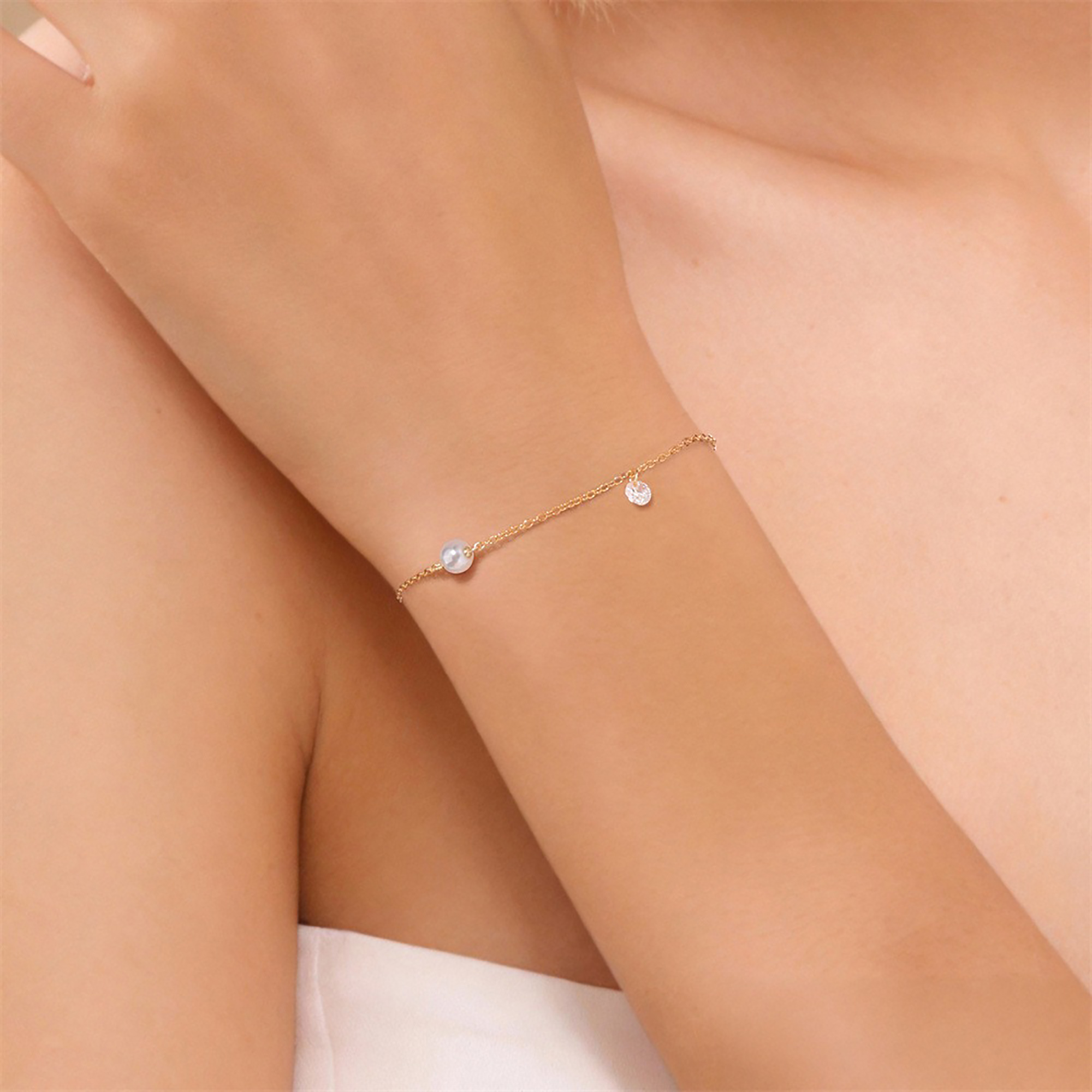 Zaneta 18K Gold Pearl Round Bracelet