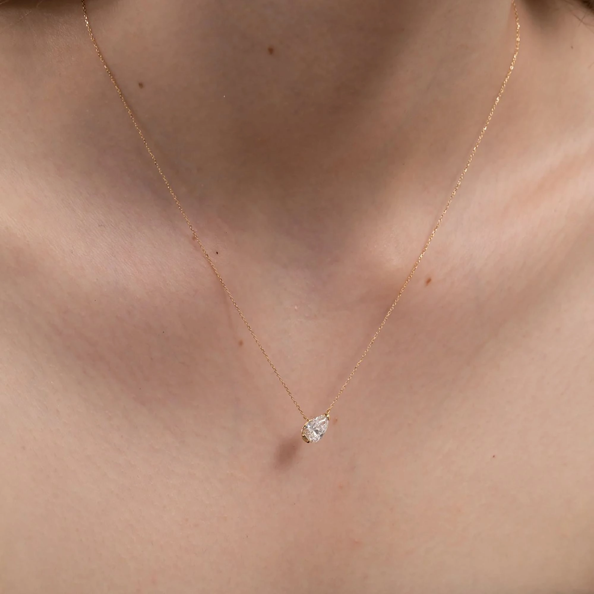 Frédérique 18K Gold Teardrop Necklace