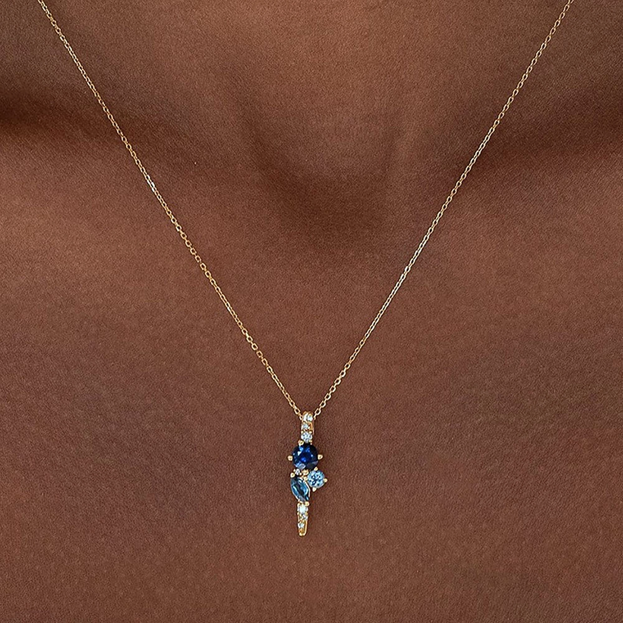 Desirade 18K Gold Marquise Round Necklace