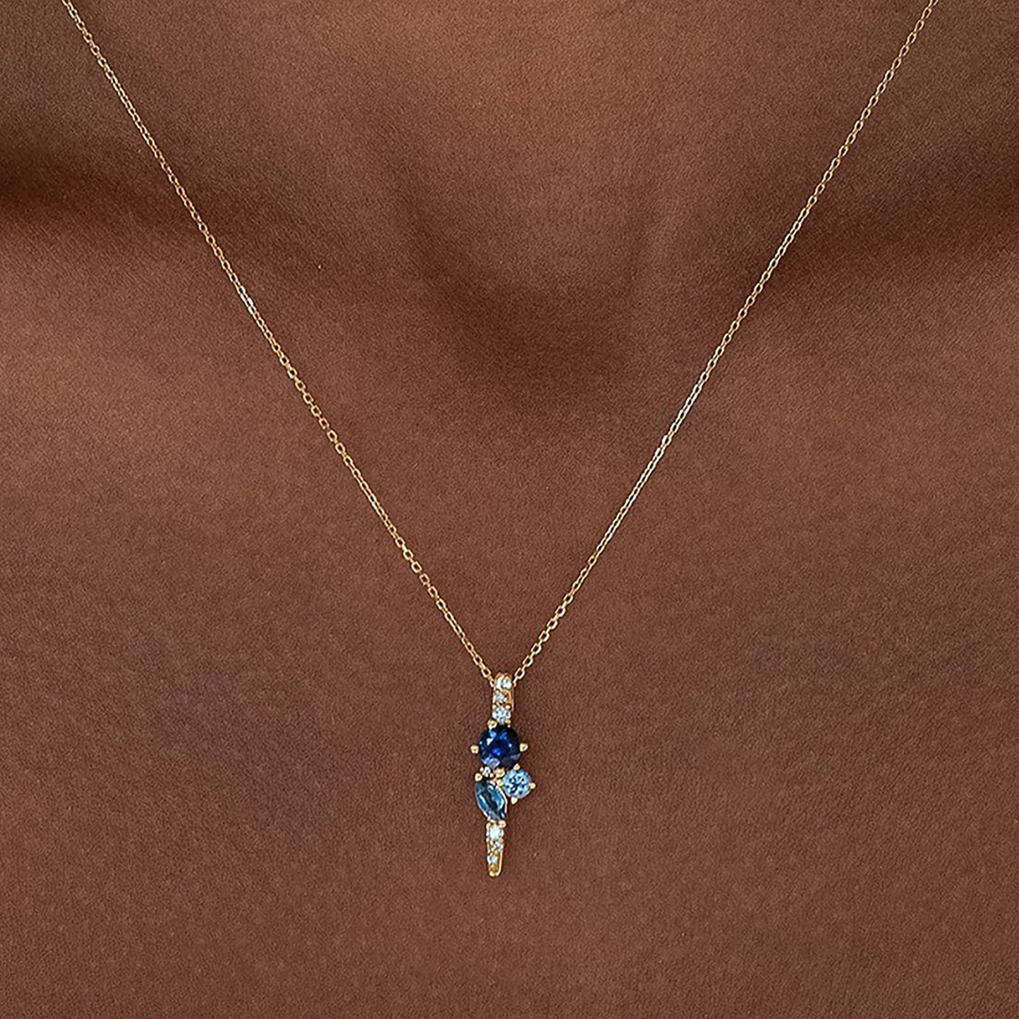 Desirade 18K Gold Marquise Round Necklace