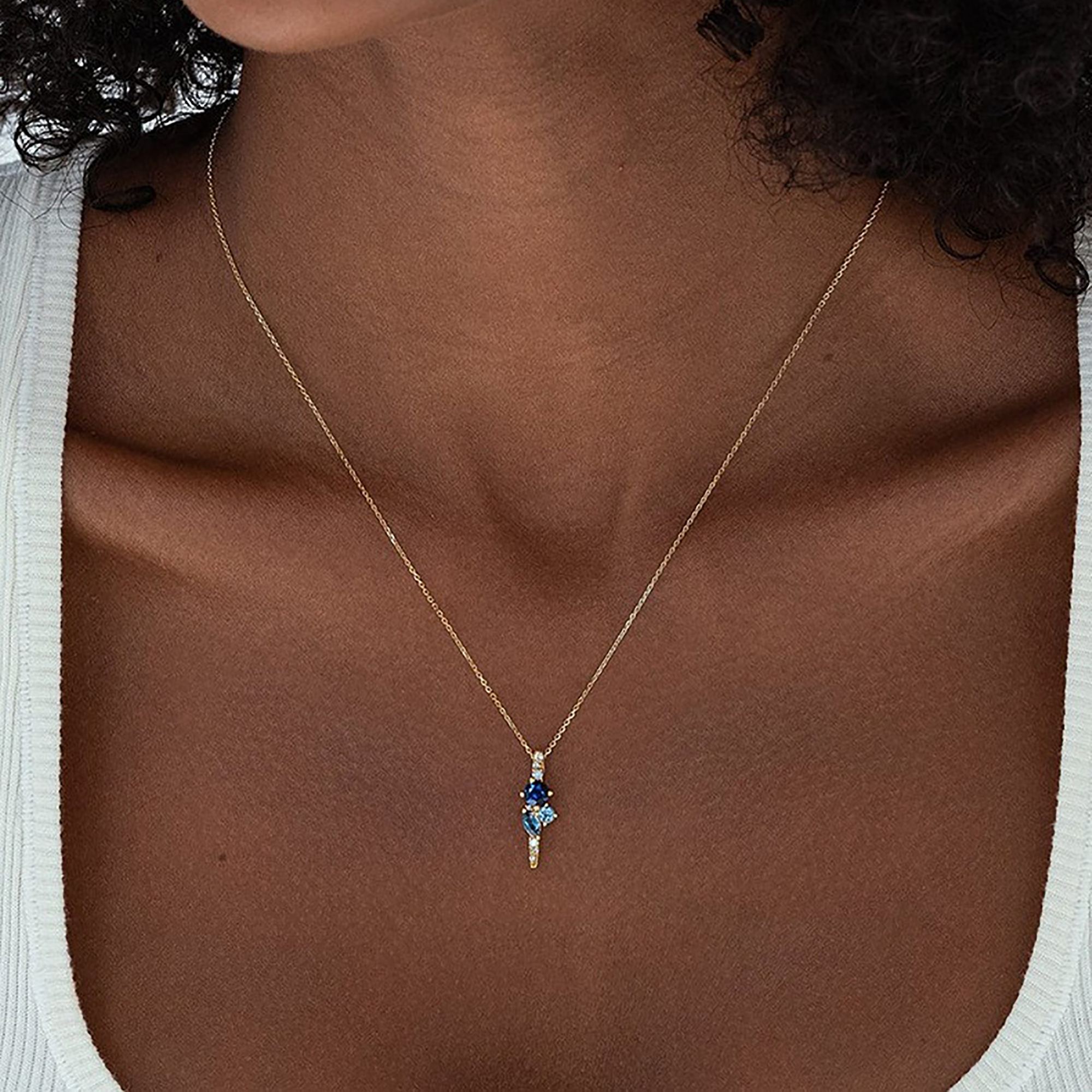 Desirade 18K Gold Marquise Round Necklace