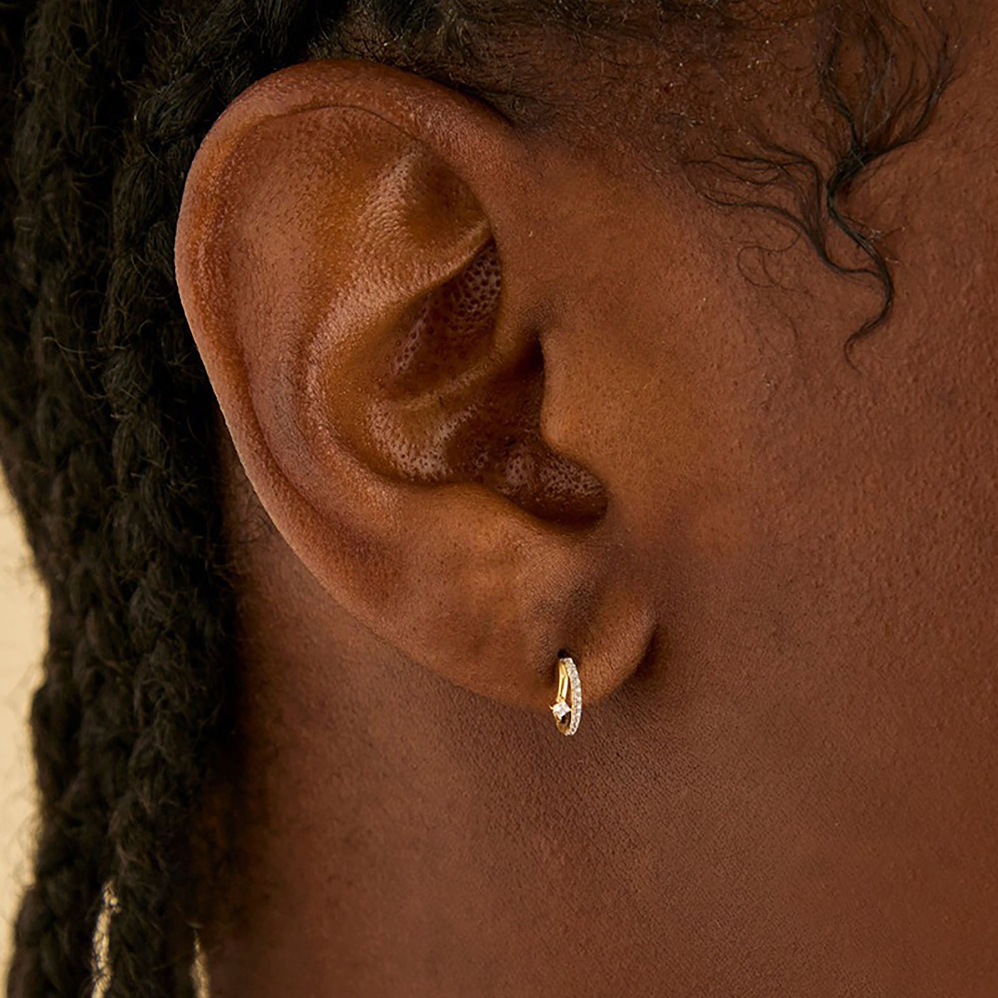 Walfriede 18K Gold Square Round Hoop Earrings