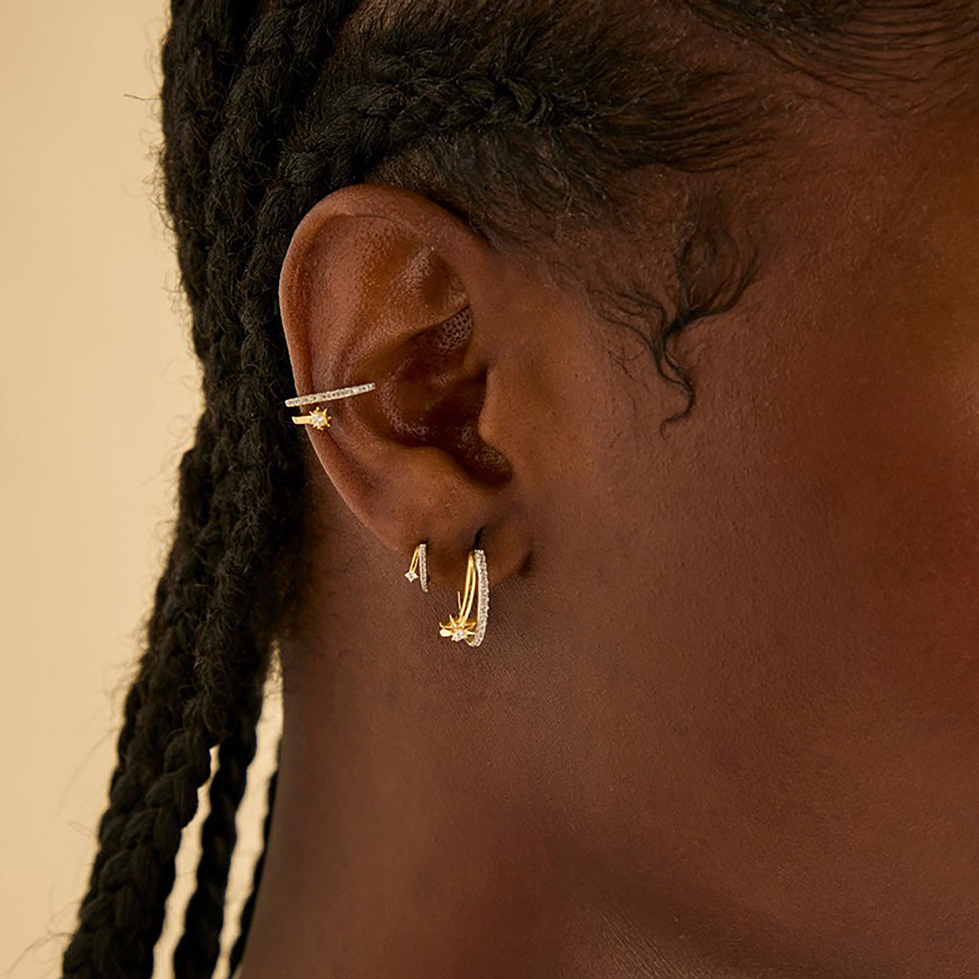 Walfriede 18K Gold Square Round Hoop Earrings