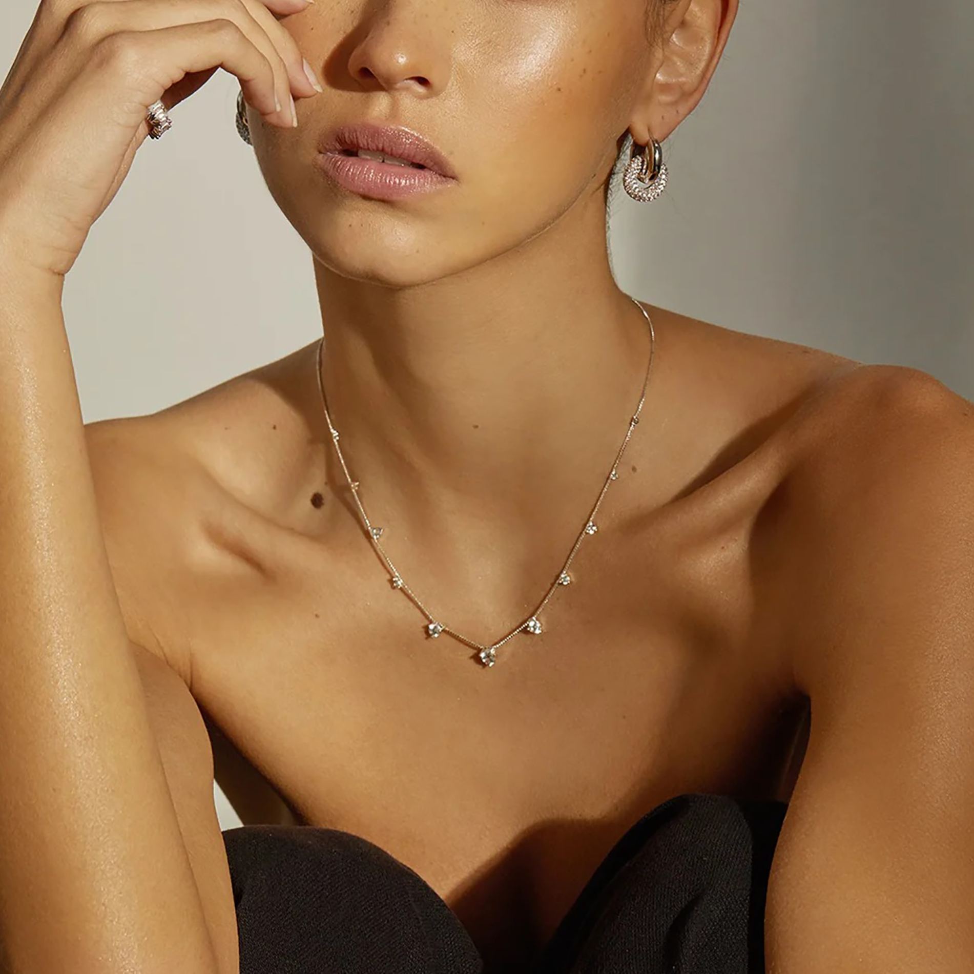 Querida 24K Gold Interlocking Circular Hoop Earrings