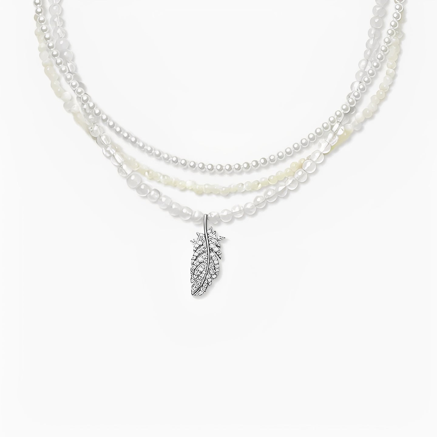 Solène White Feather Pearl Necklace