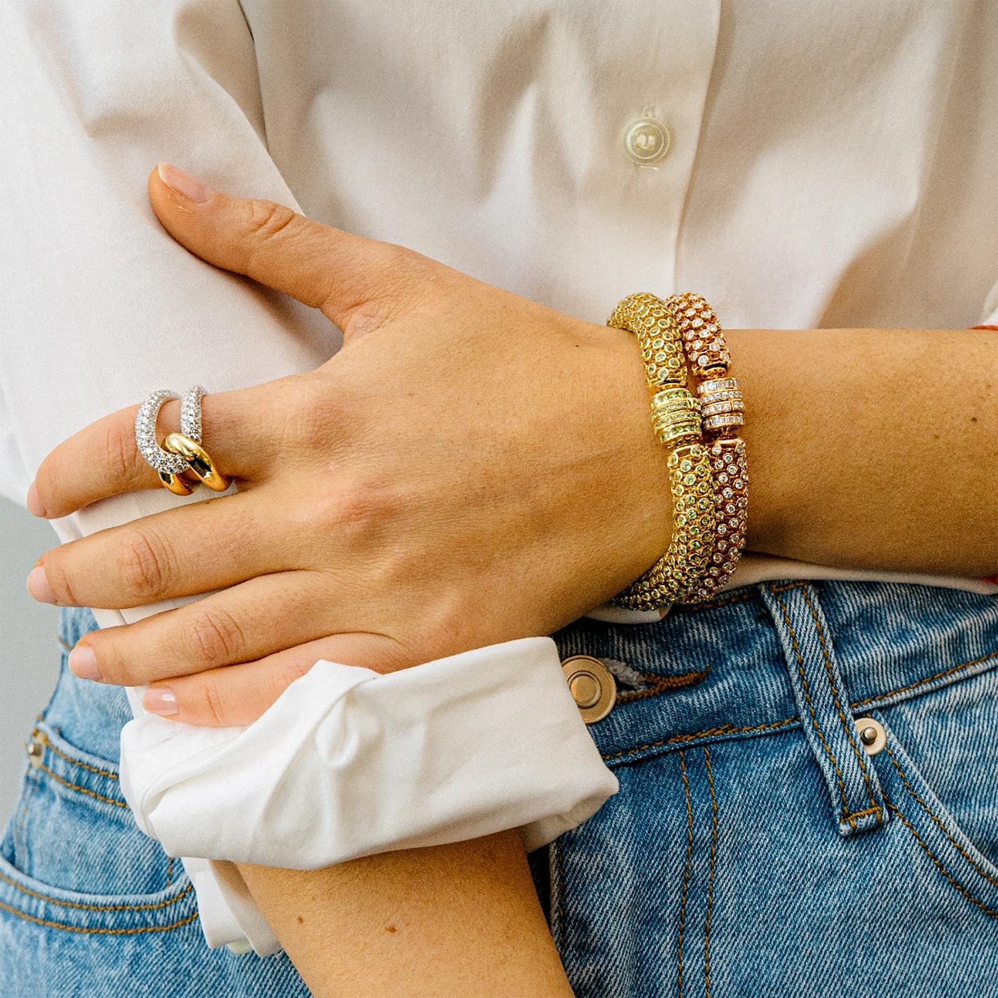 Aceline 18K Gold Interlocking Chain Link Pavé Ring