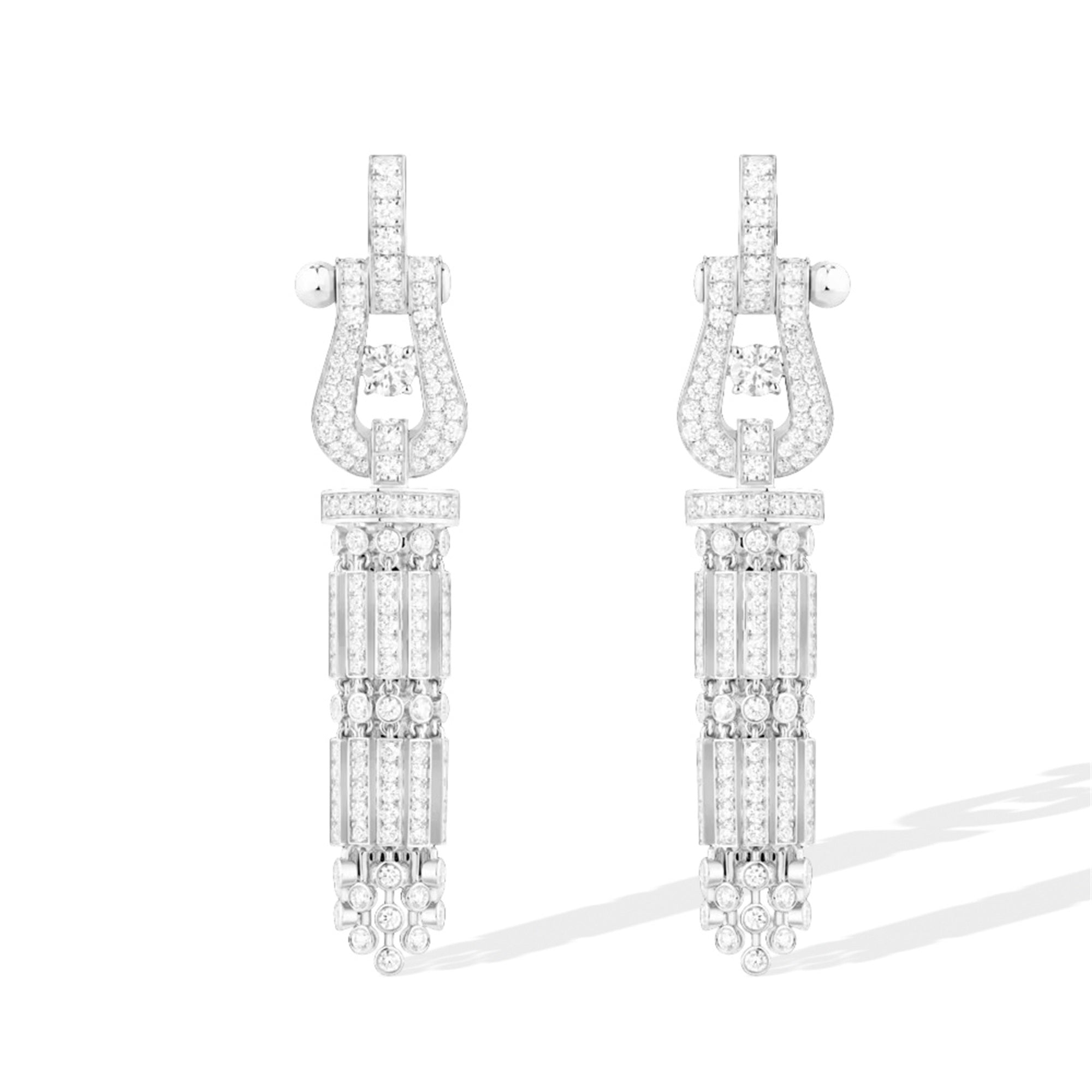 Amalrun White Horseshoe Tassel Earrings