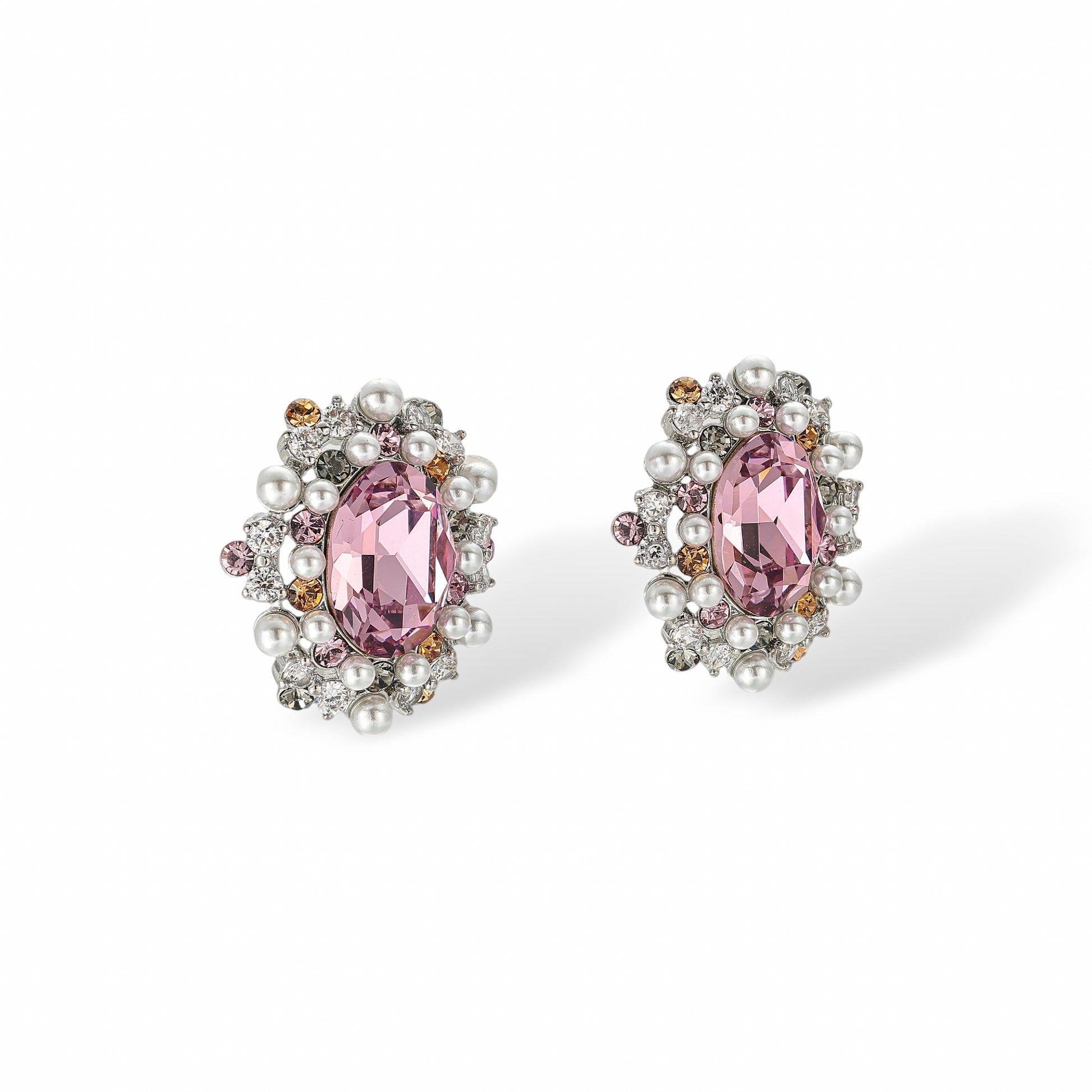 Aubépine Oval Pearl Stud Earrings