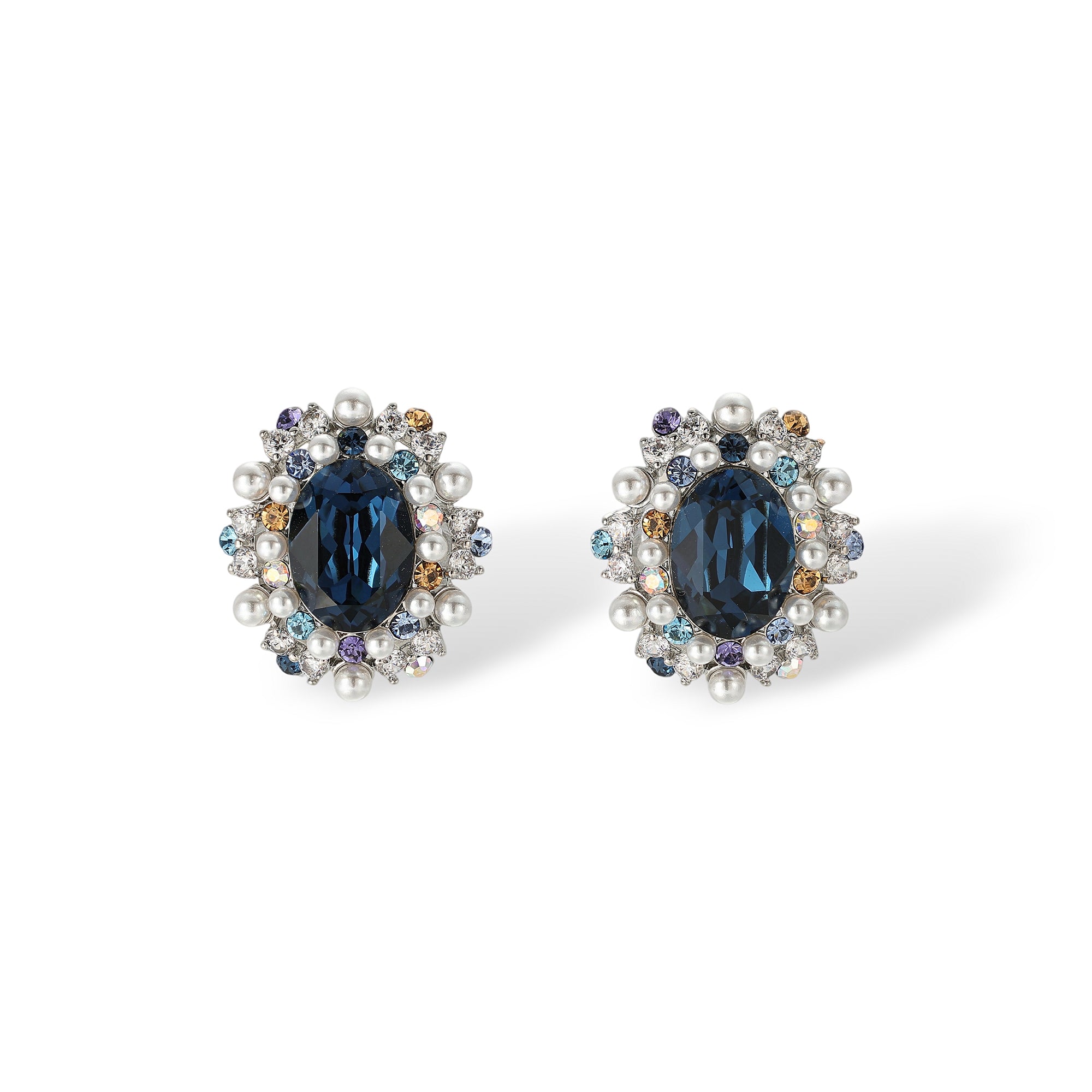 Aubépine Oval Pearl Stud Earrings