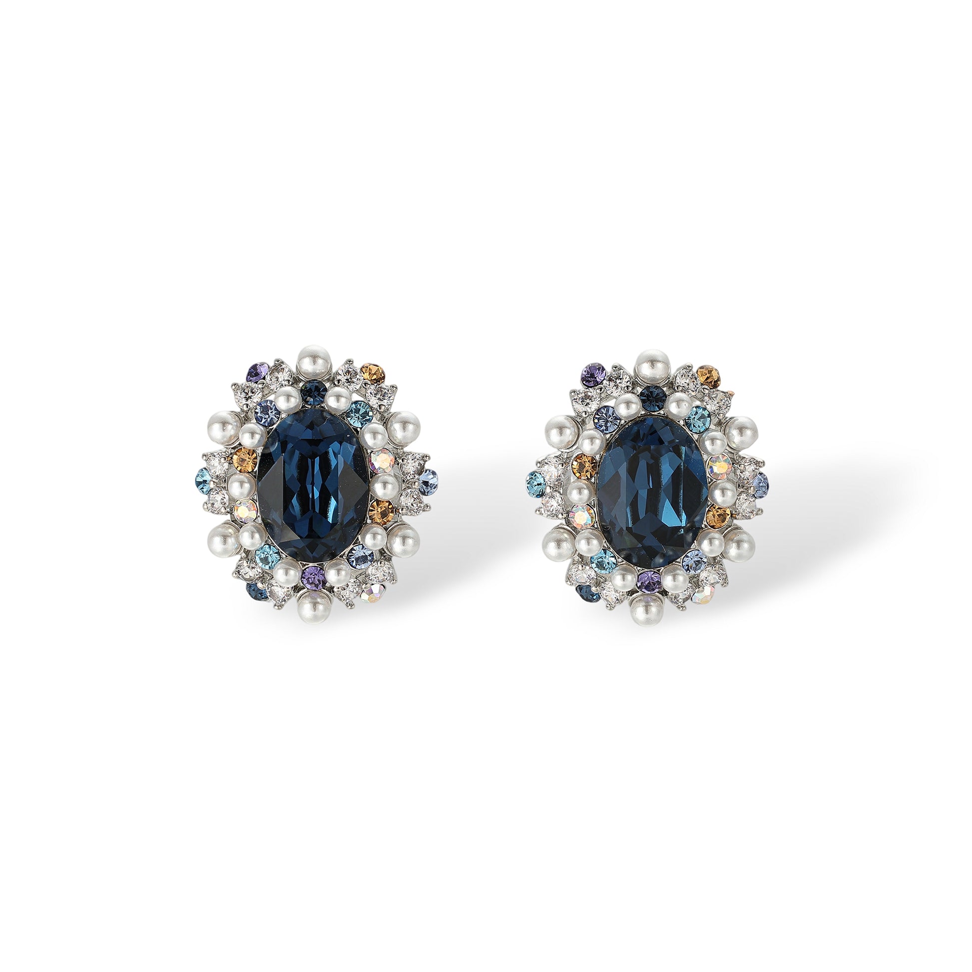 Aubépine Oval Pearl Stud Earrings