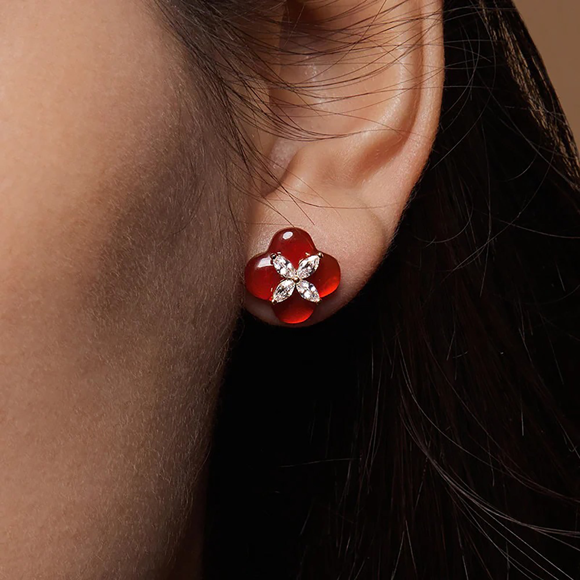 Ayleen Trèfle Floral Stud Earrings