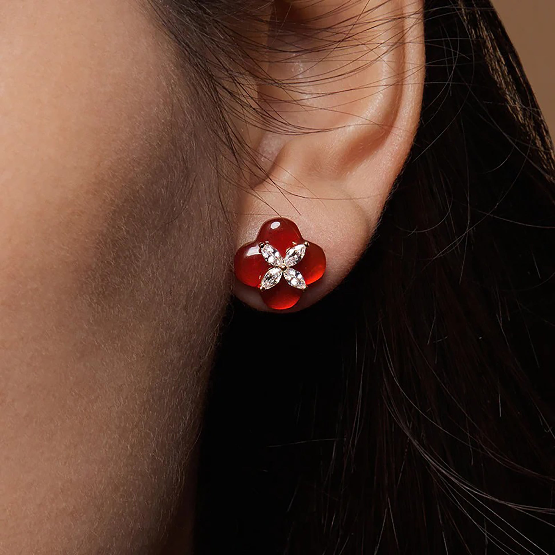 Ayleen Trèfle Floral Stud Earrings