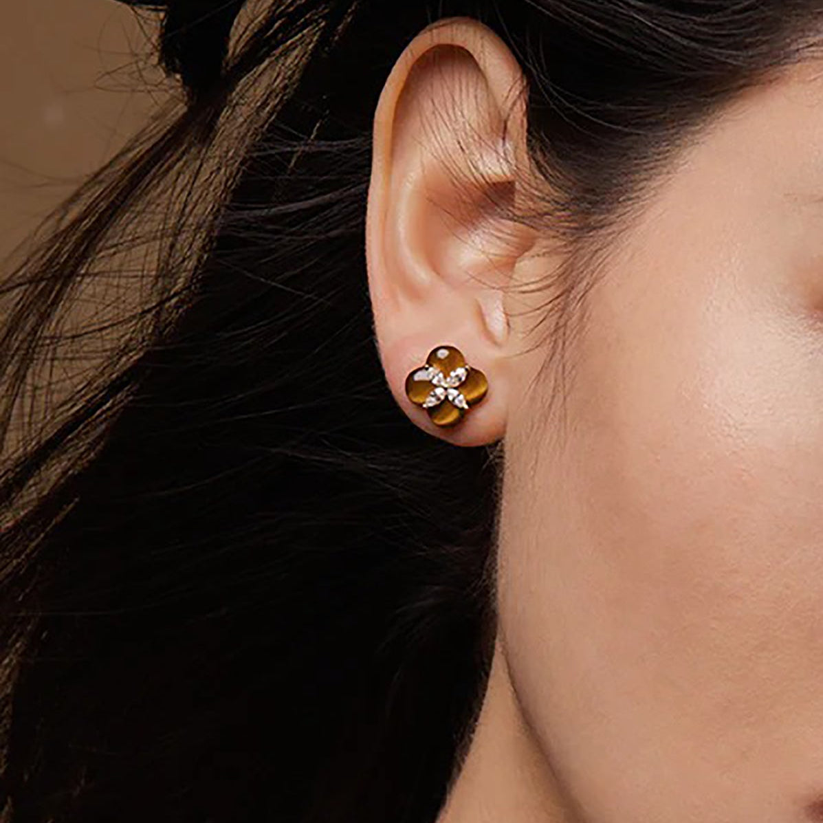 Ayleen Trèfle Floral Stud Earrings