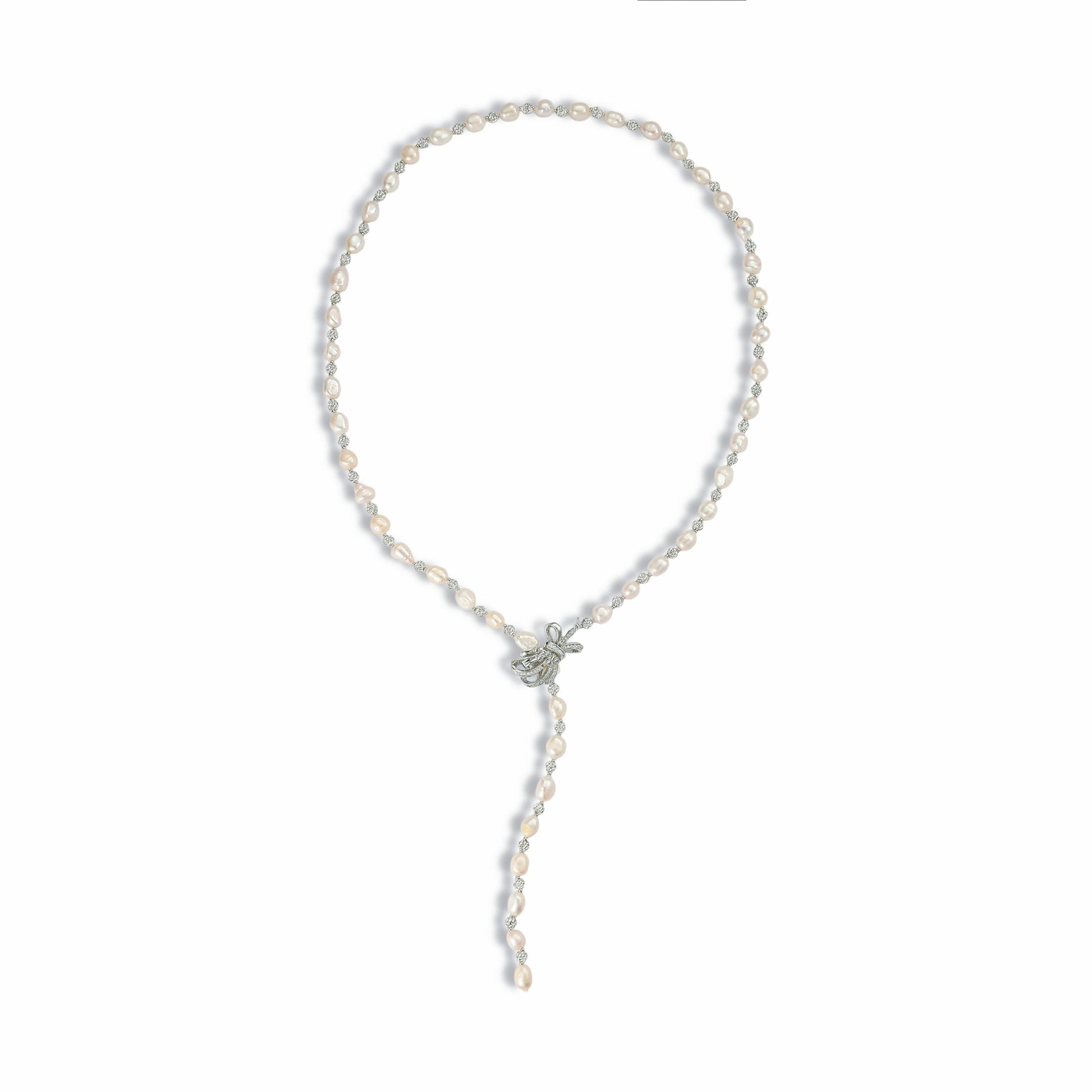 Béatitude Delicate White Pearl Sweater Necklace