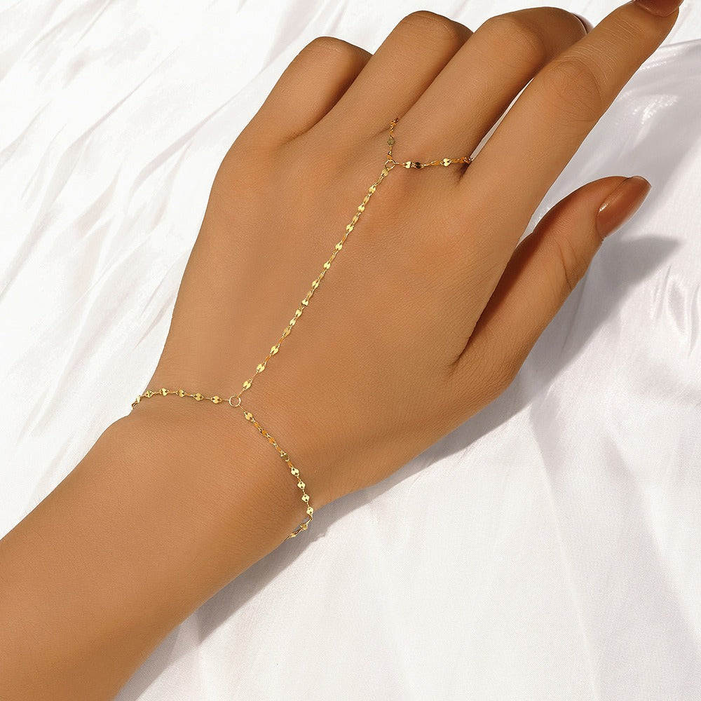 Benoîte 18K Gold Lip Linked Finger Bracelet