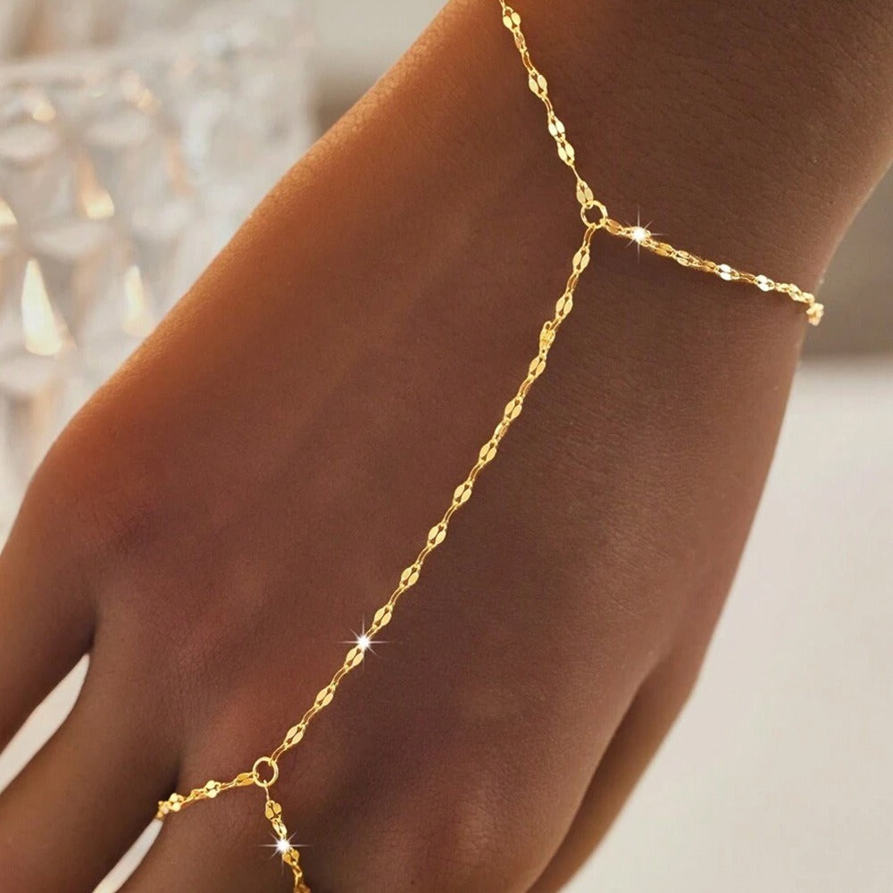 Benoîte 18K Gold Lip Linked Finger Bracelet