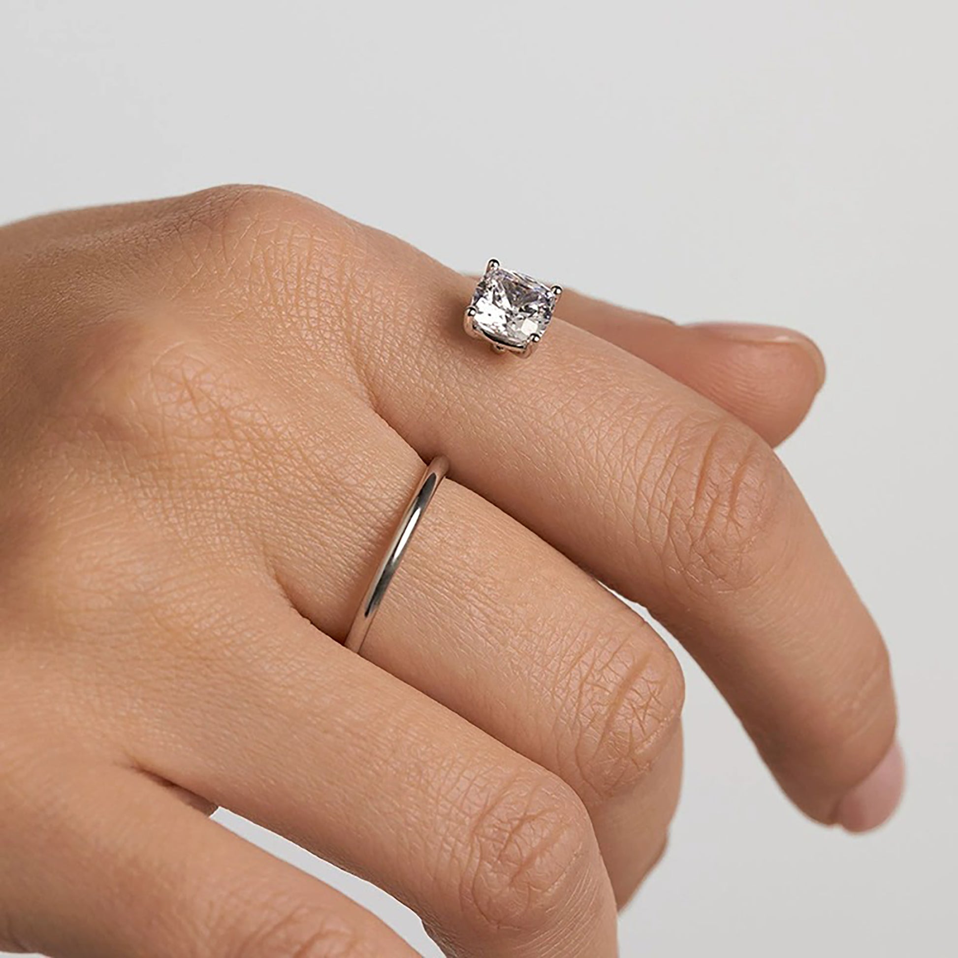 Bermina 18K Gold S-Shaped Round Open Ring