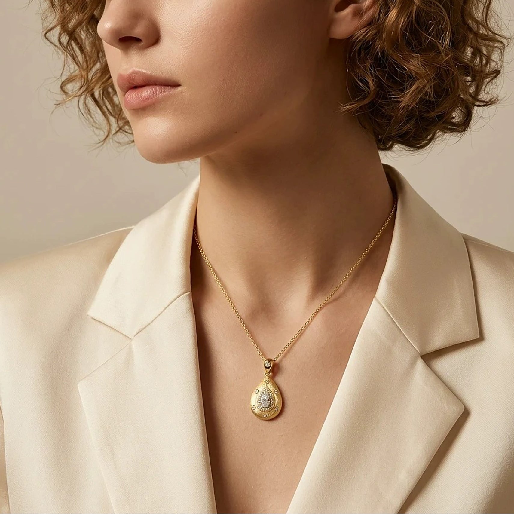 Brunrada 14K Gold Teardrop Star Moissanite Necklace