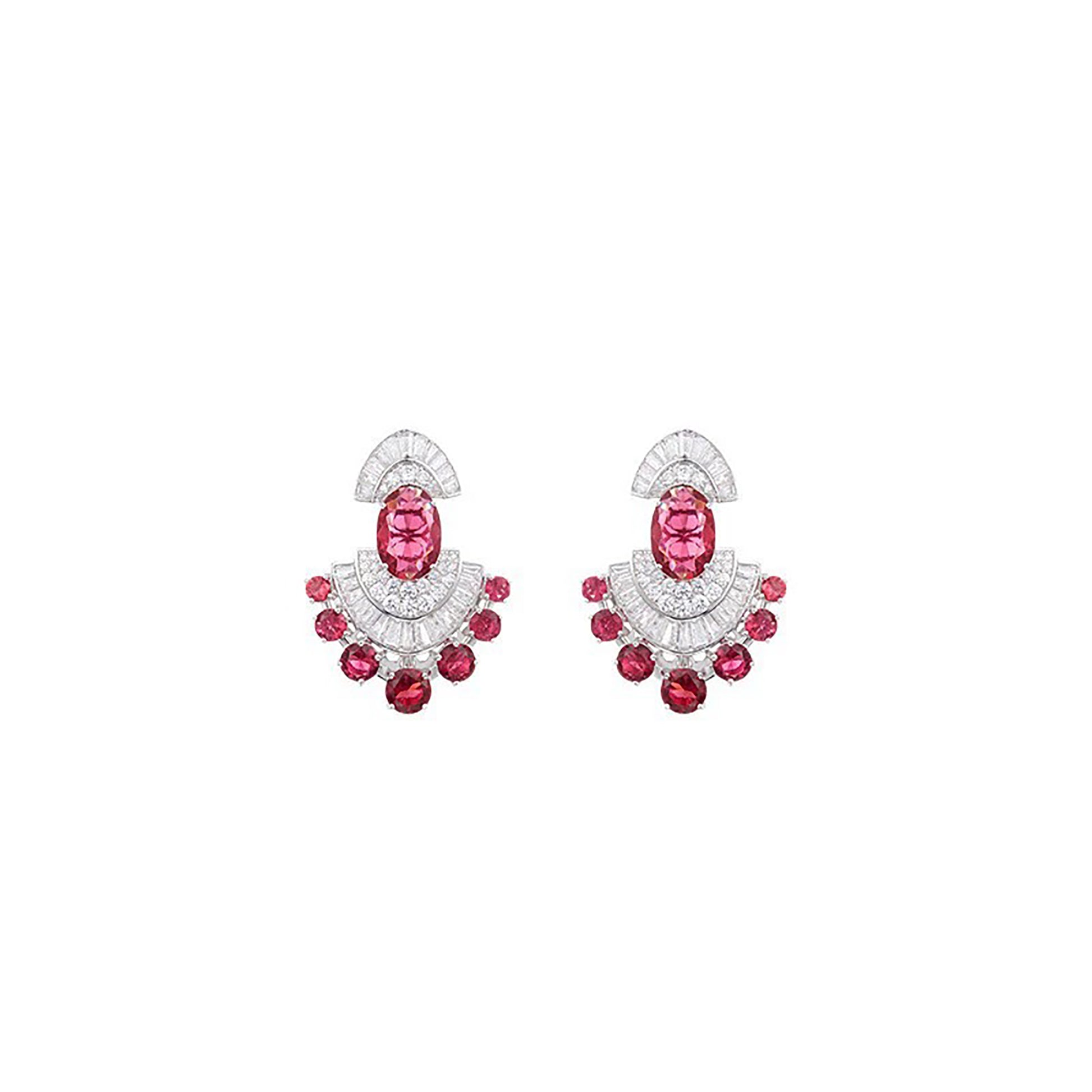 Brunrun Fan Drop Earrings