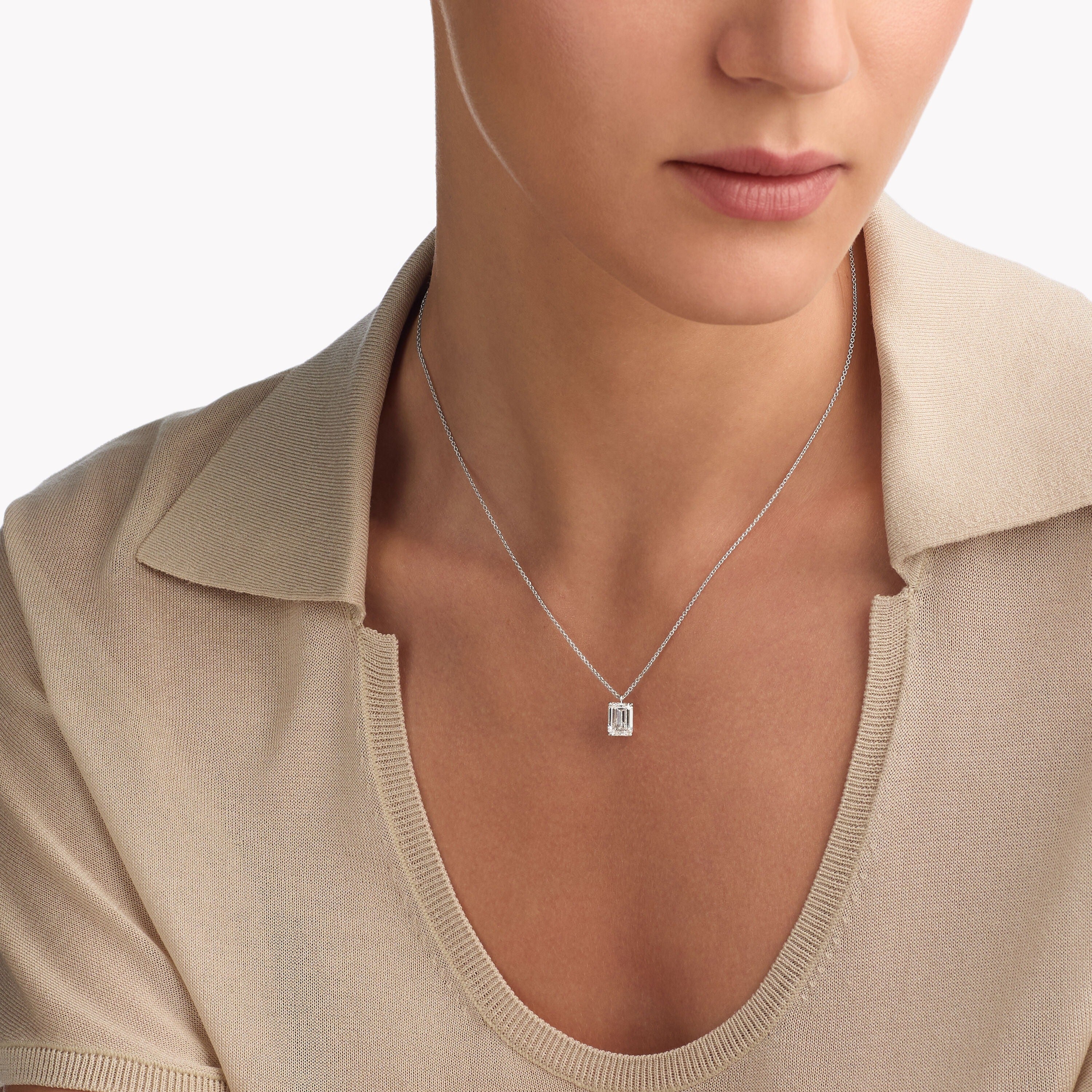 Céleste White Baguette Necklace