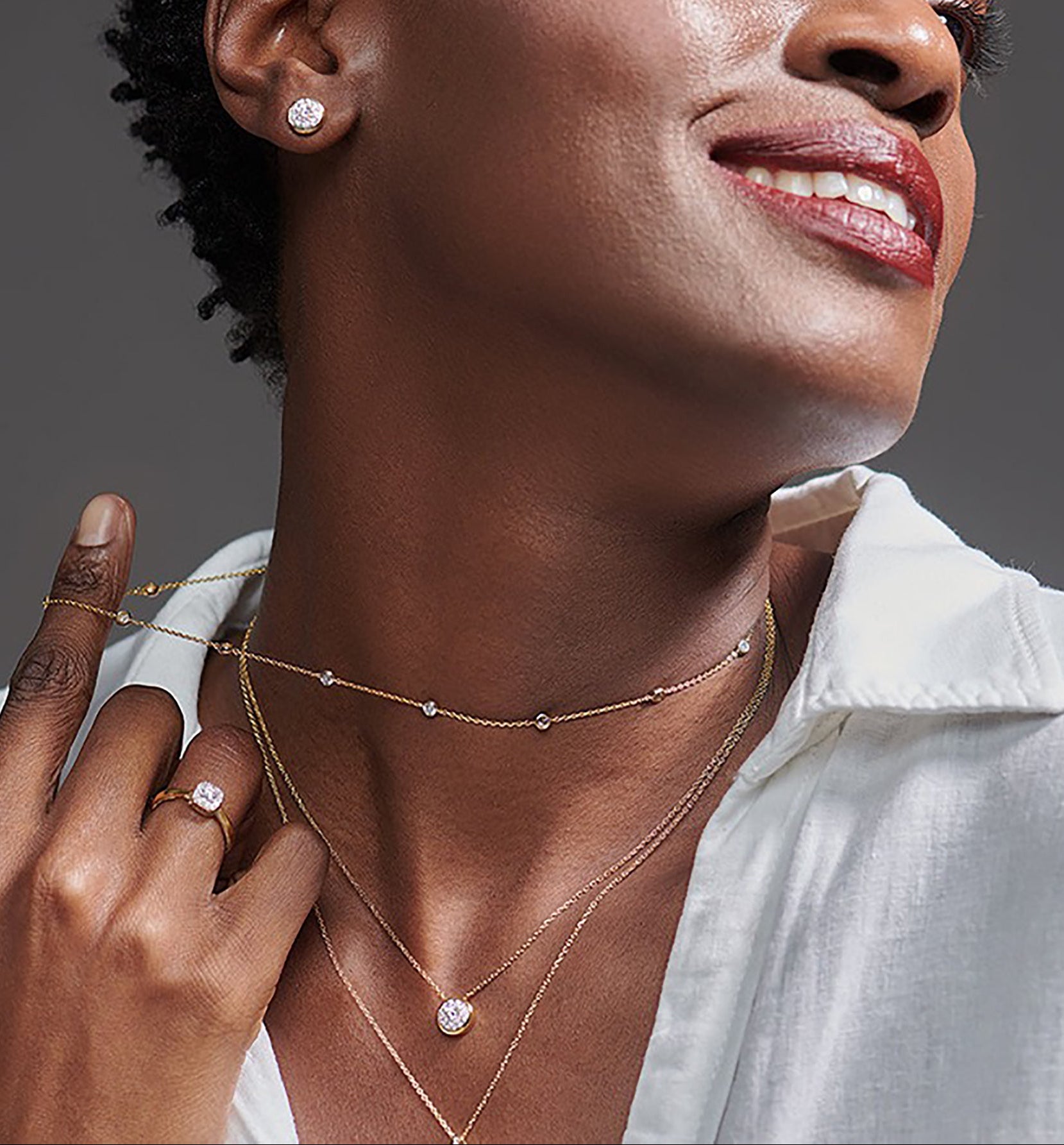 Céphise 18K Gold Bezel Round Necklace