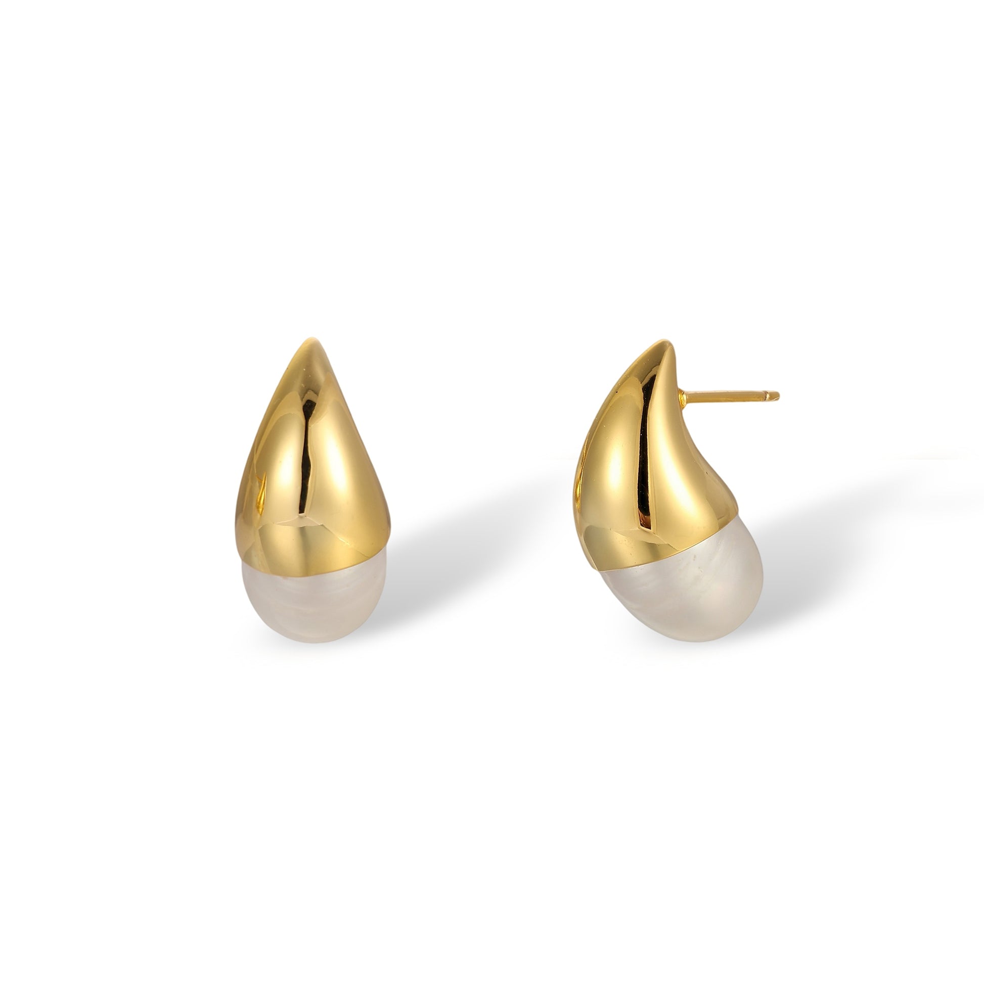Daggunde 14K Gold Teardrop Pearl Earrings