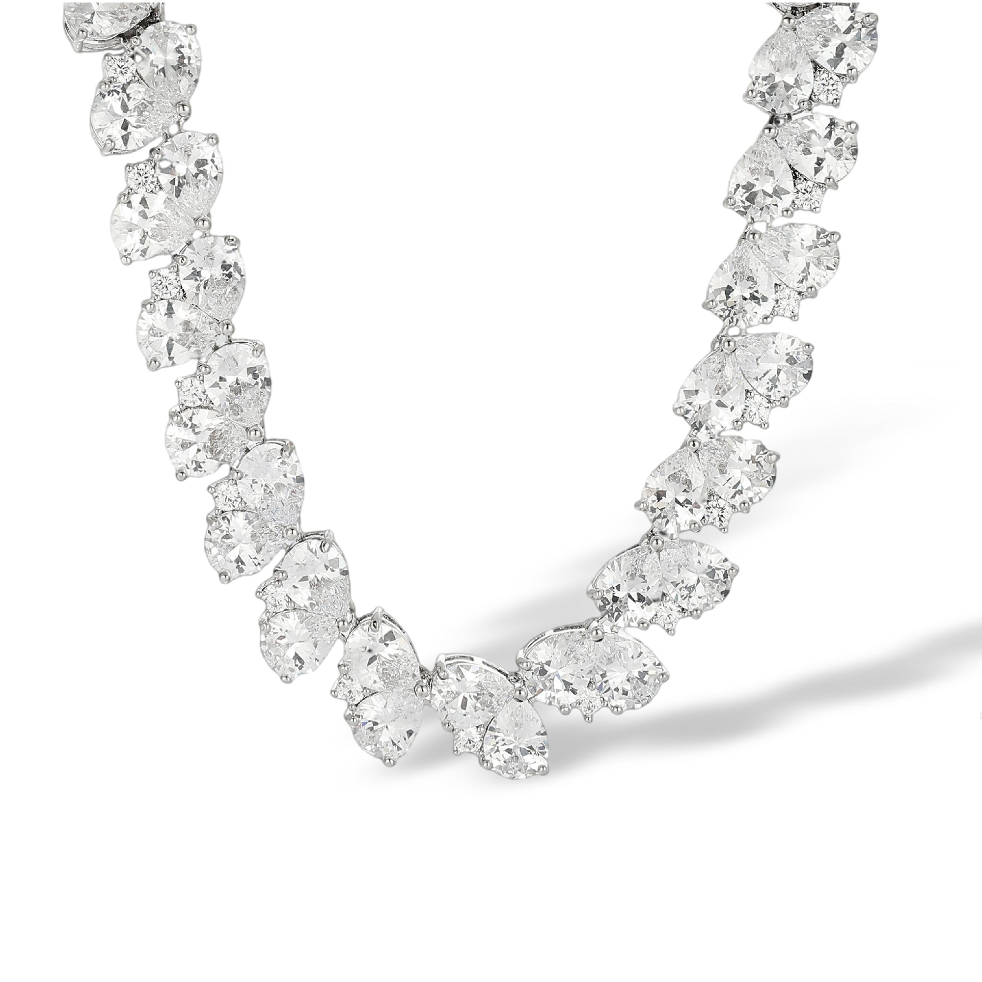 Dagtraud White Heart Choker Necklace