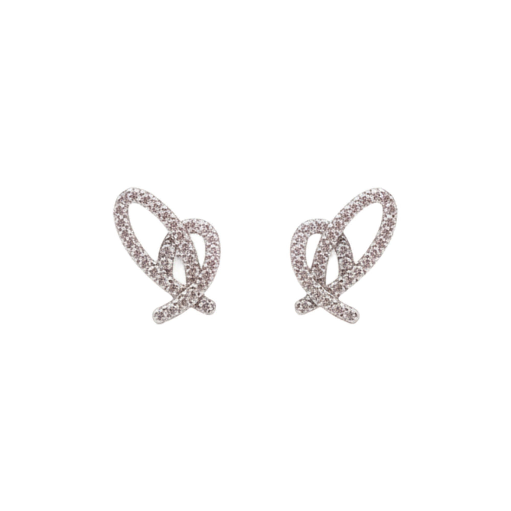 Délicat White Heart Stud Earrings
