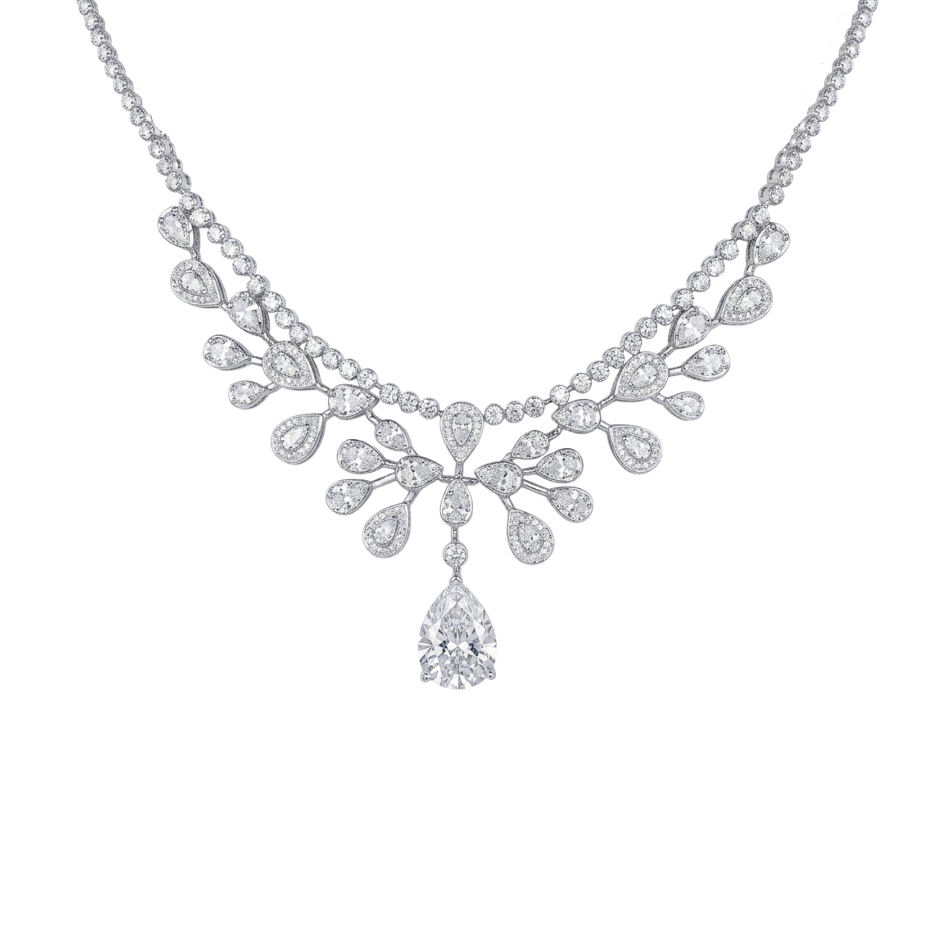 Éloane Teardrop Necklace