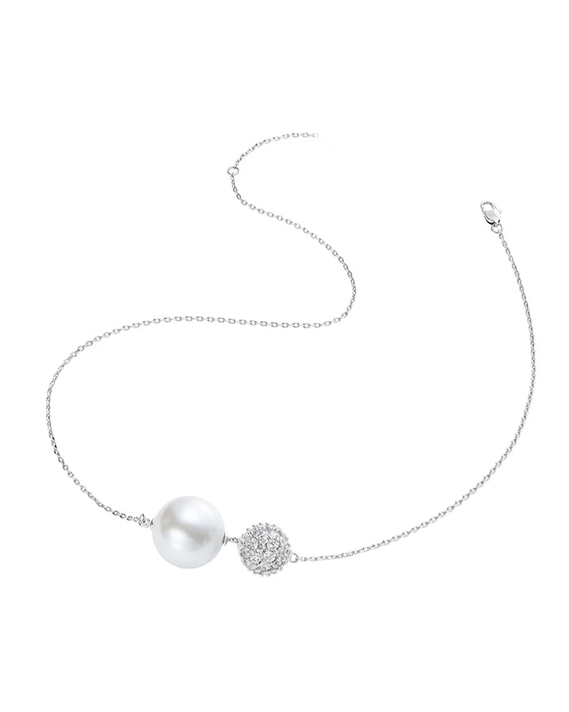 Elslinde White Pearl Necklace