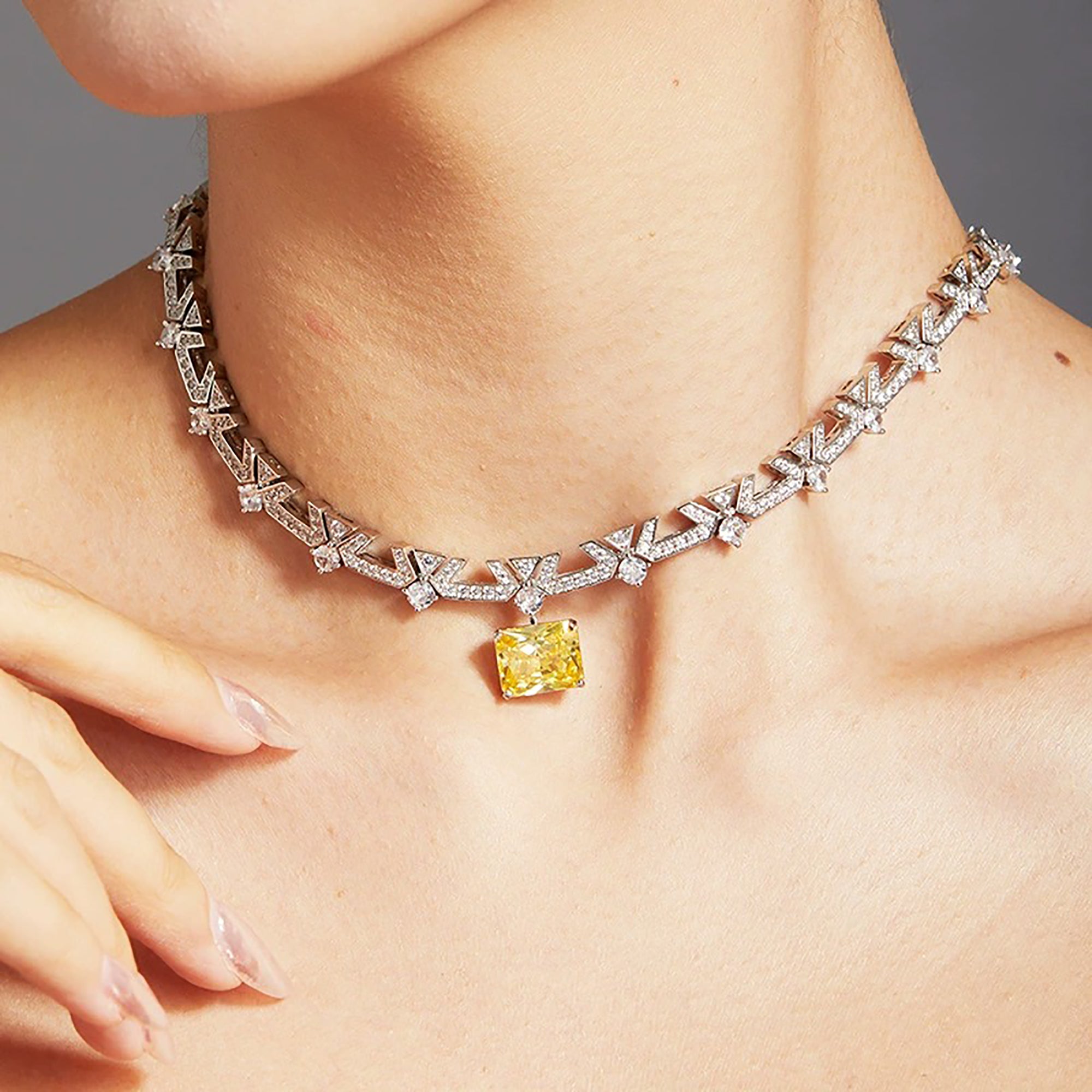 Elsrada Yellow Square Choker Necklace