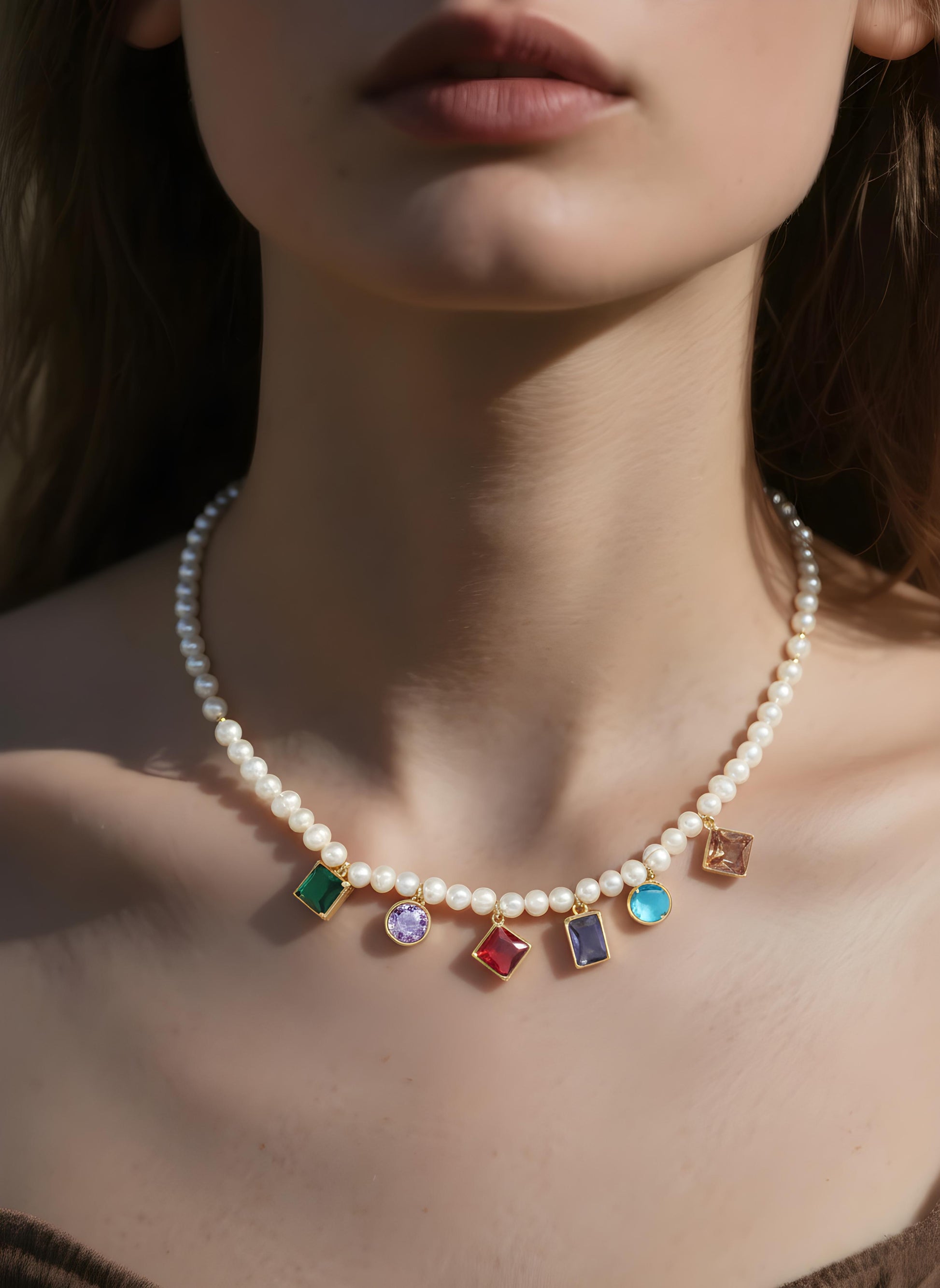 Emblème de grâce White Pearl Necklace